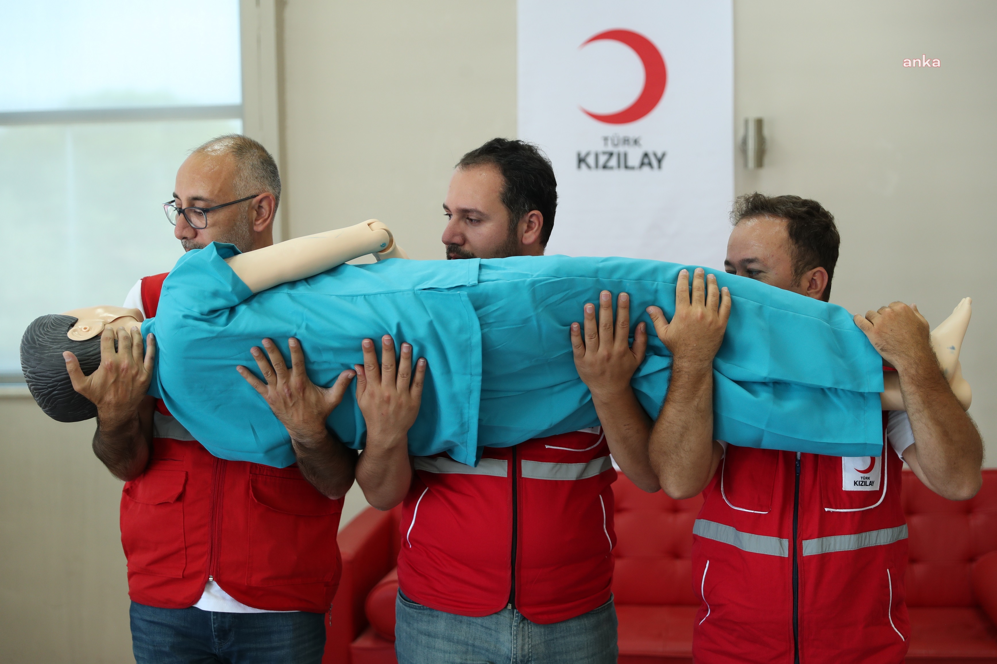 Türk Kızılay’ın ilk yardım eğitimine uluslararası belge