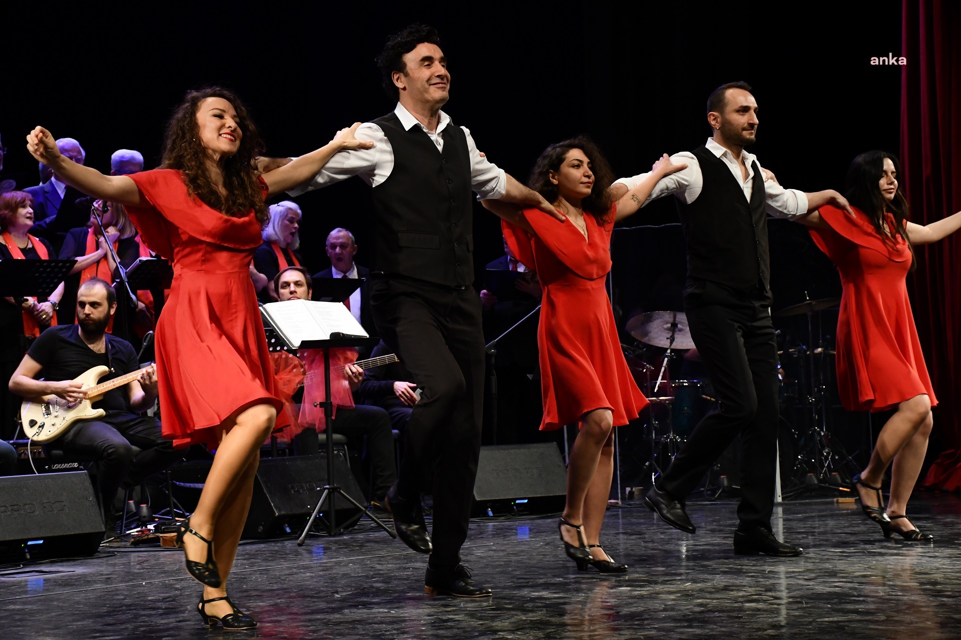Lüleburgaz Yıldızları Sanat Akademisi, 8 ayda 61 bin 900 kişiyi ağırladı