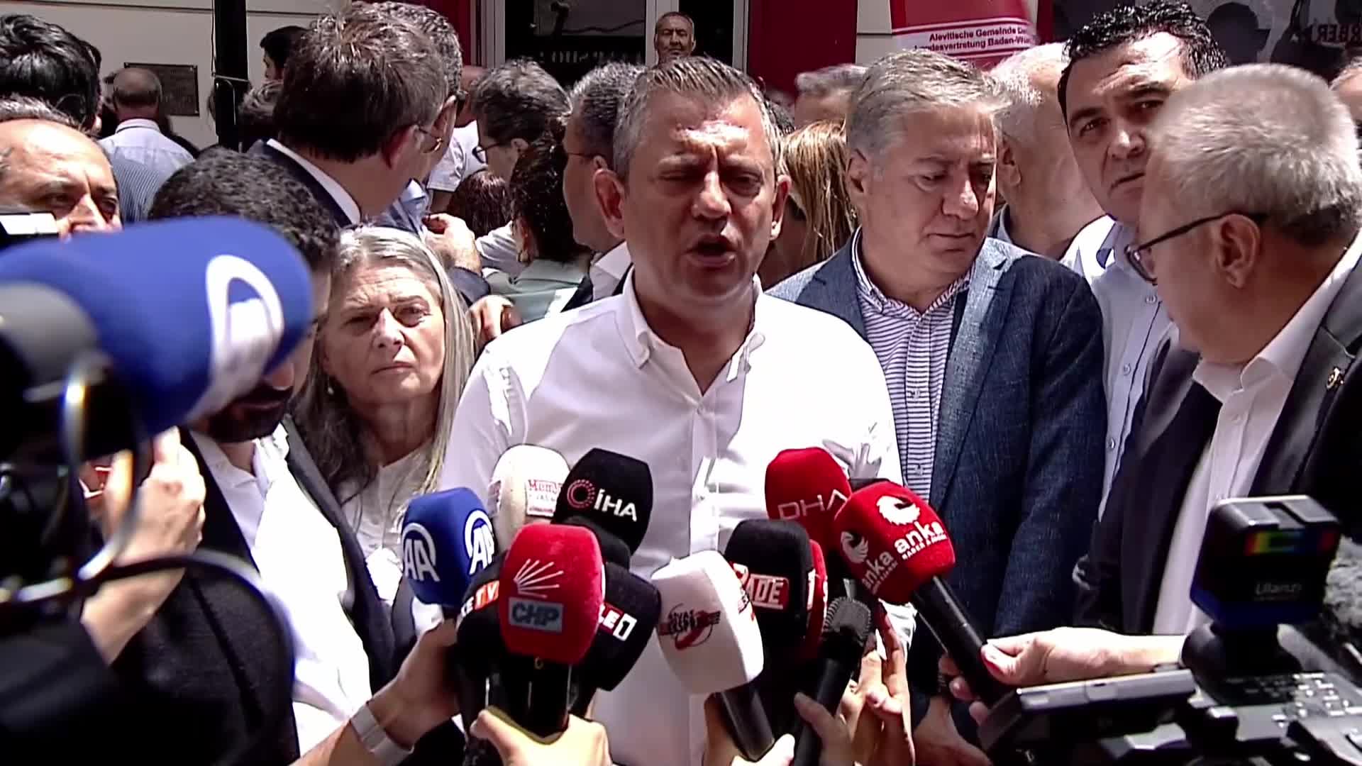 Özgür Özel, Madımak Katliamı’nın 31. yılında Sivas’ta: "Bu bir kan davası değil. Kan davaları bile bir gün biter, bu bir can davasıdır"
