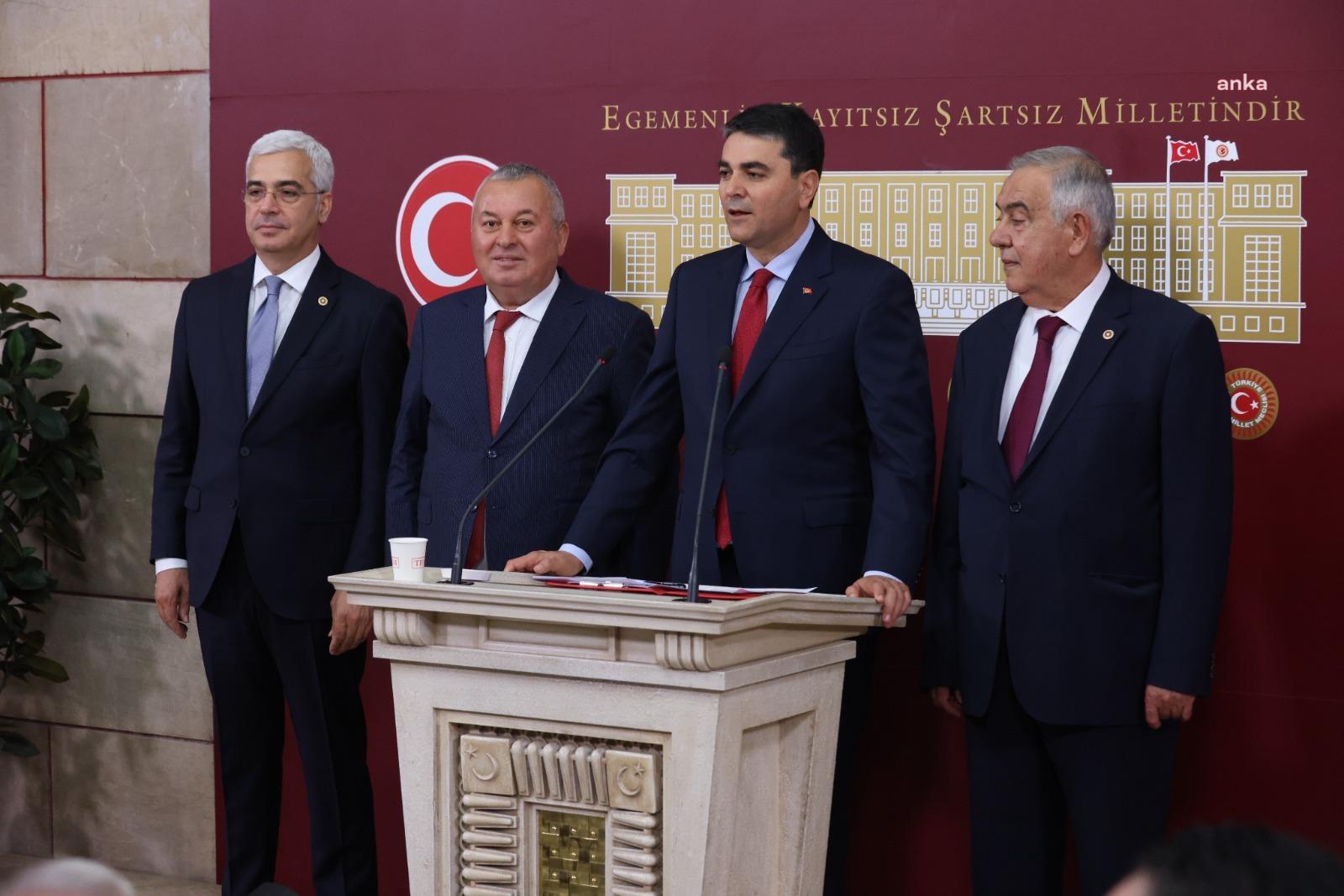 DP Genel Başkanı Uysal, “Demokrasiye Geçiş Planı” teklifini açıkladı: "AKP’nin yapması gereken yeni bir anayasa değil yeni bir anlayıştır"