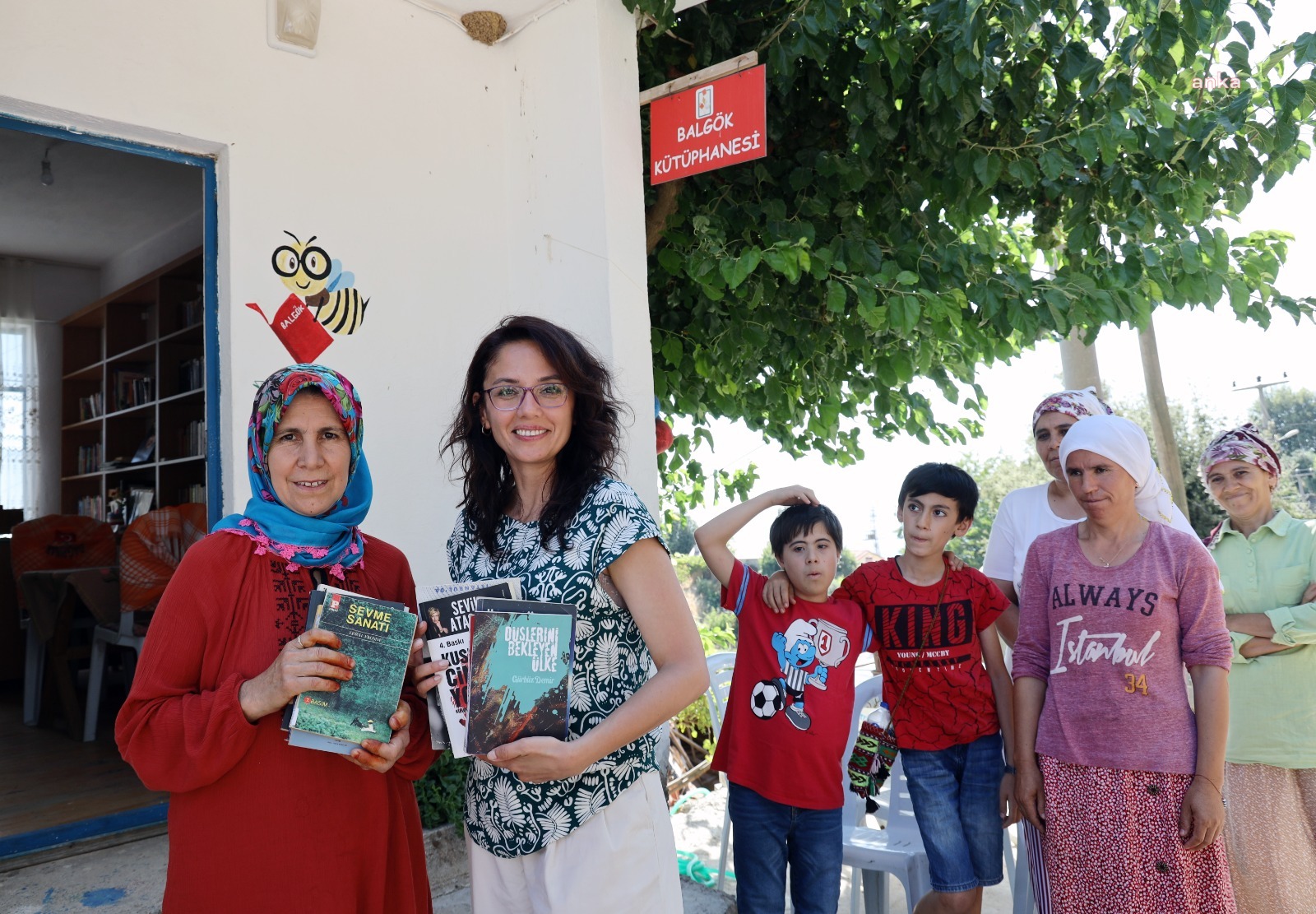Menteşe Belediyesi, Dağpınar Balgök Kütüphanesi’ne 482 kitap bağışladı