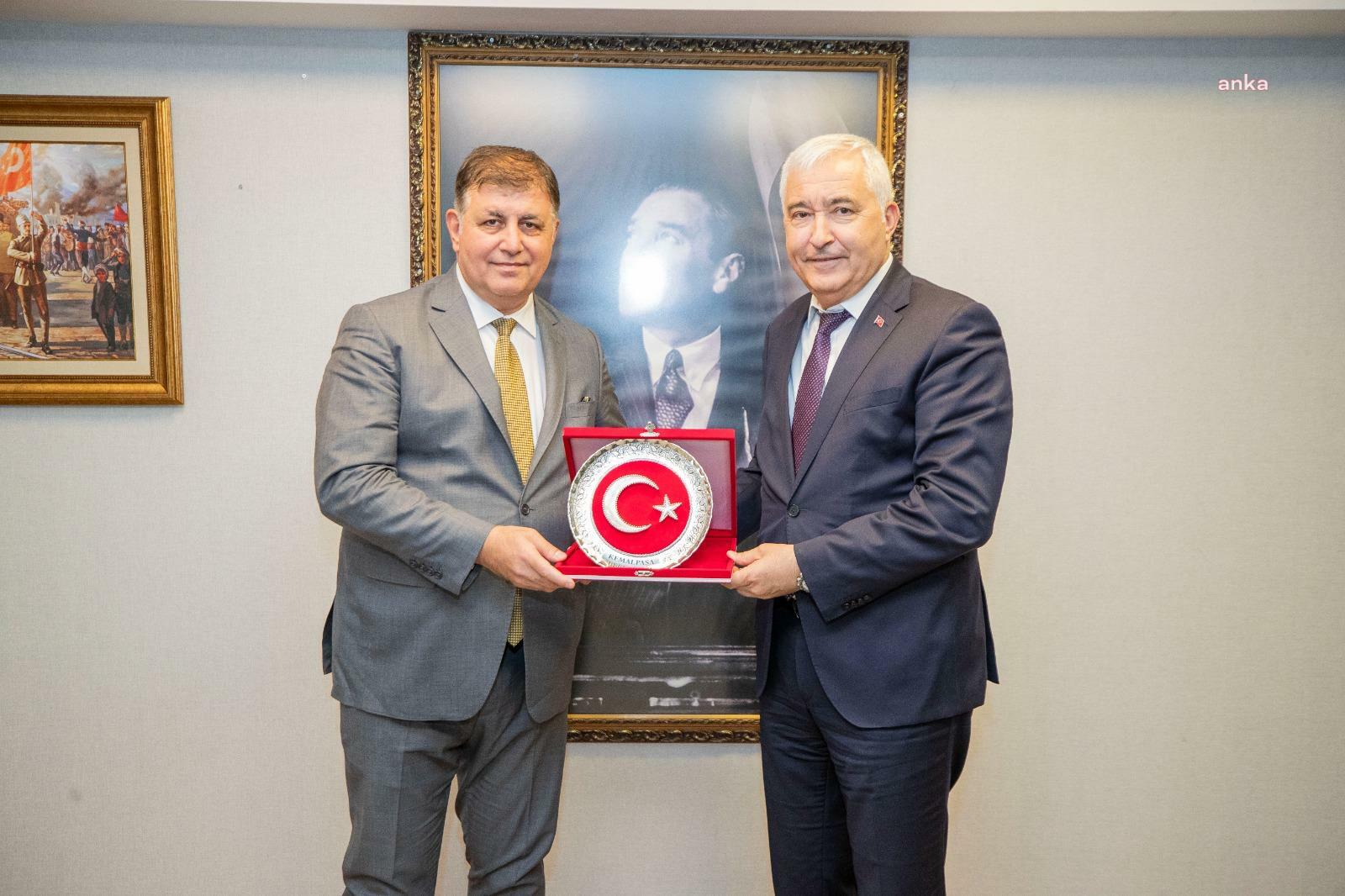 İzmir Büyükşehir Belediye Başkanı Tugay'dan sosyal belediyecilik vurgusu