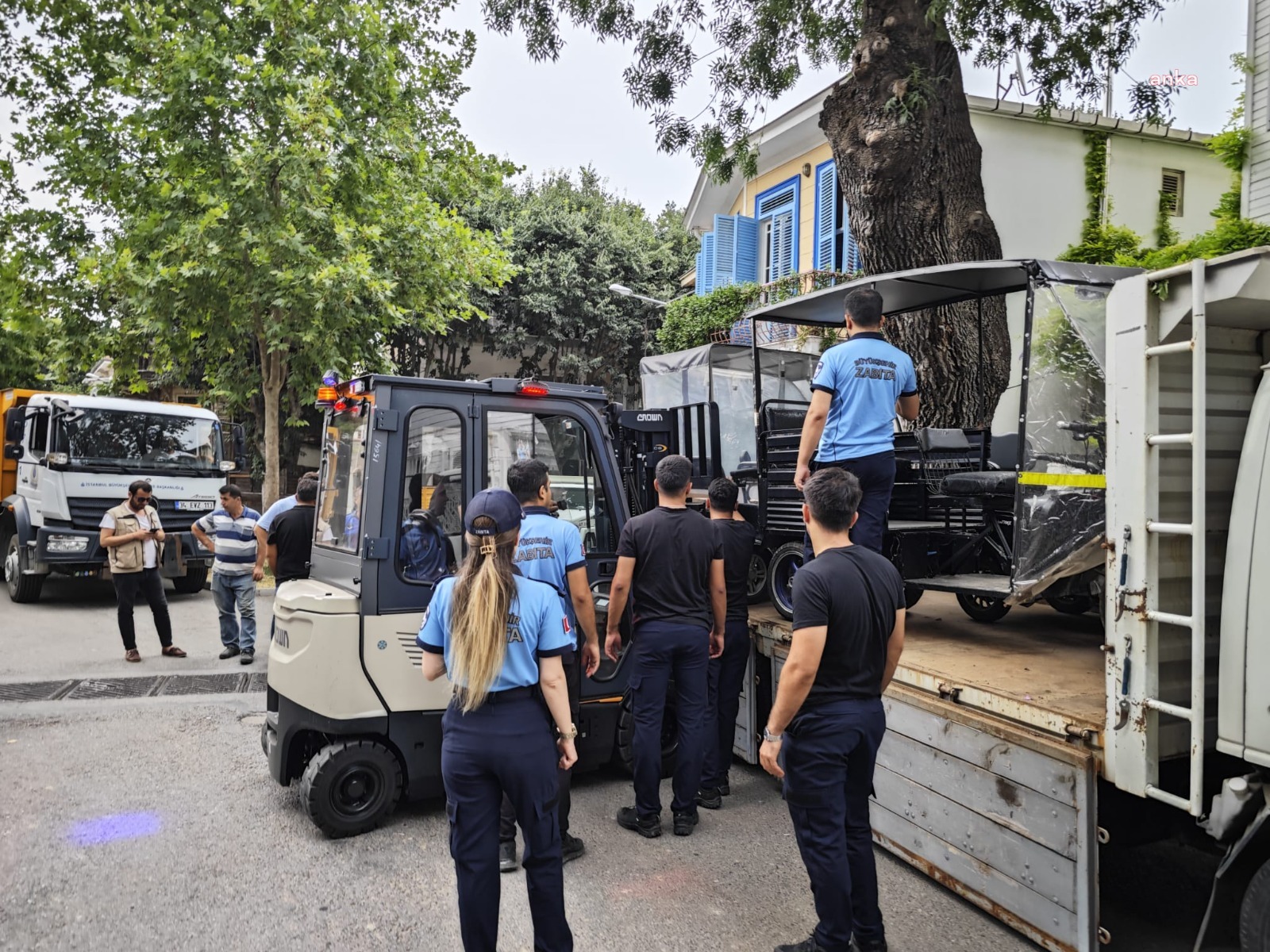 İmamoğlu "Bunları temizlememiz lazım" demişti, Adalar'da 43 akülü araç toplatıldı