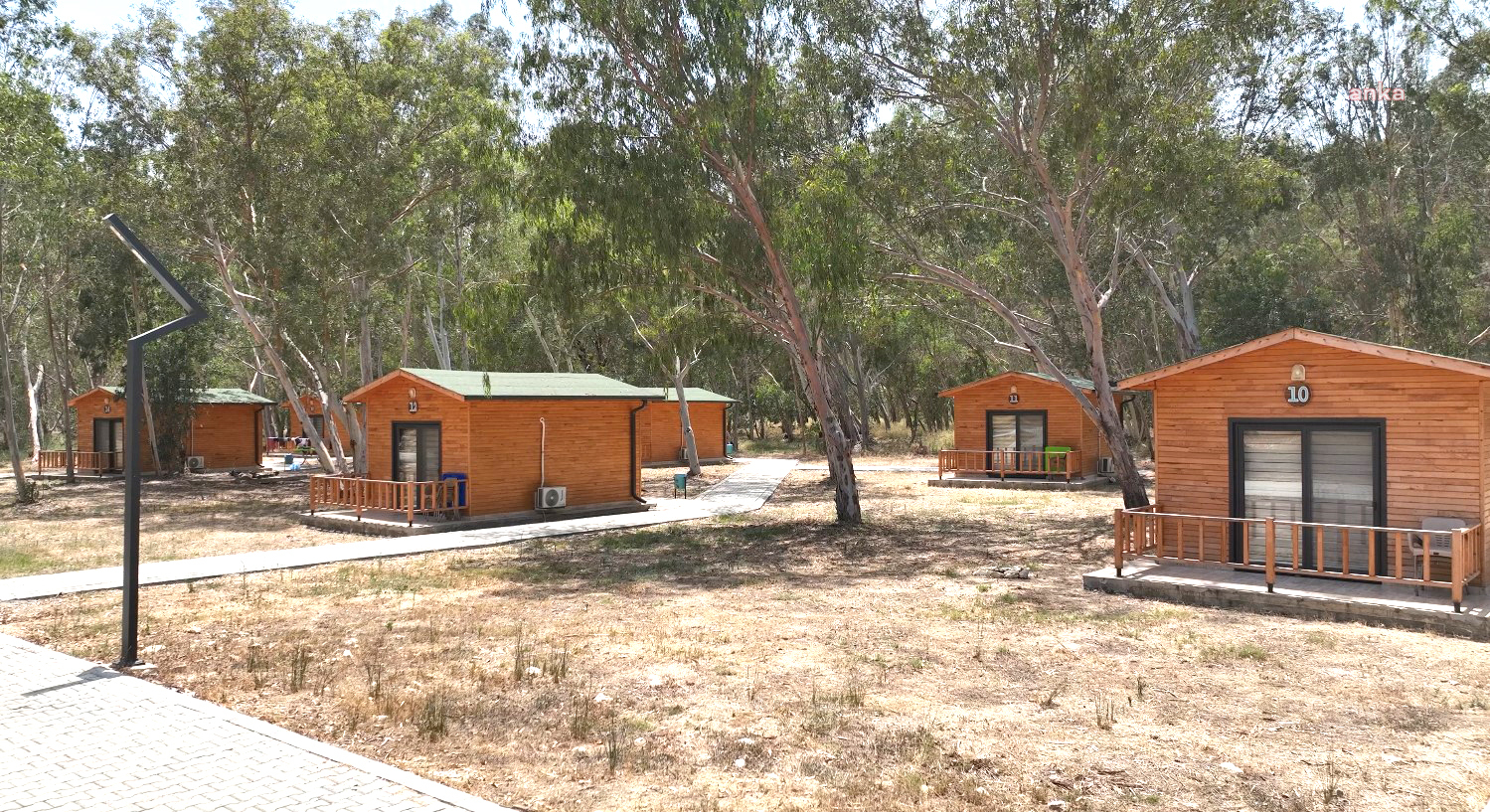 Silifke Belediyesi'ne bağlı Ata Park, tatilcileri ağırlamaya devam ediyor