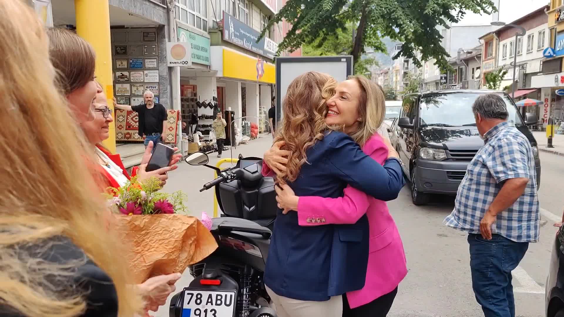 Aylin Nazlıaka: ‘’6284 sayılı Yasa'nın budanmasına izin vermeyeceğiz’’