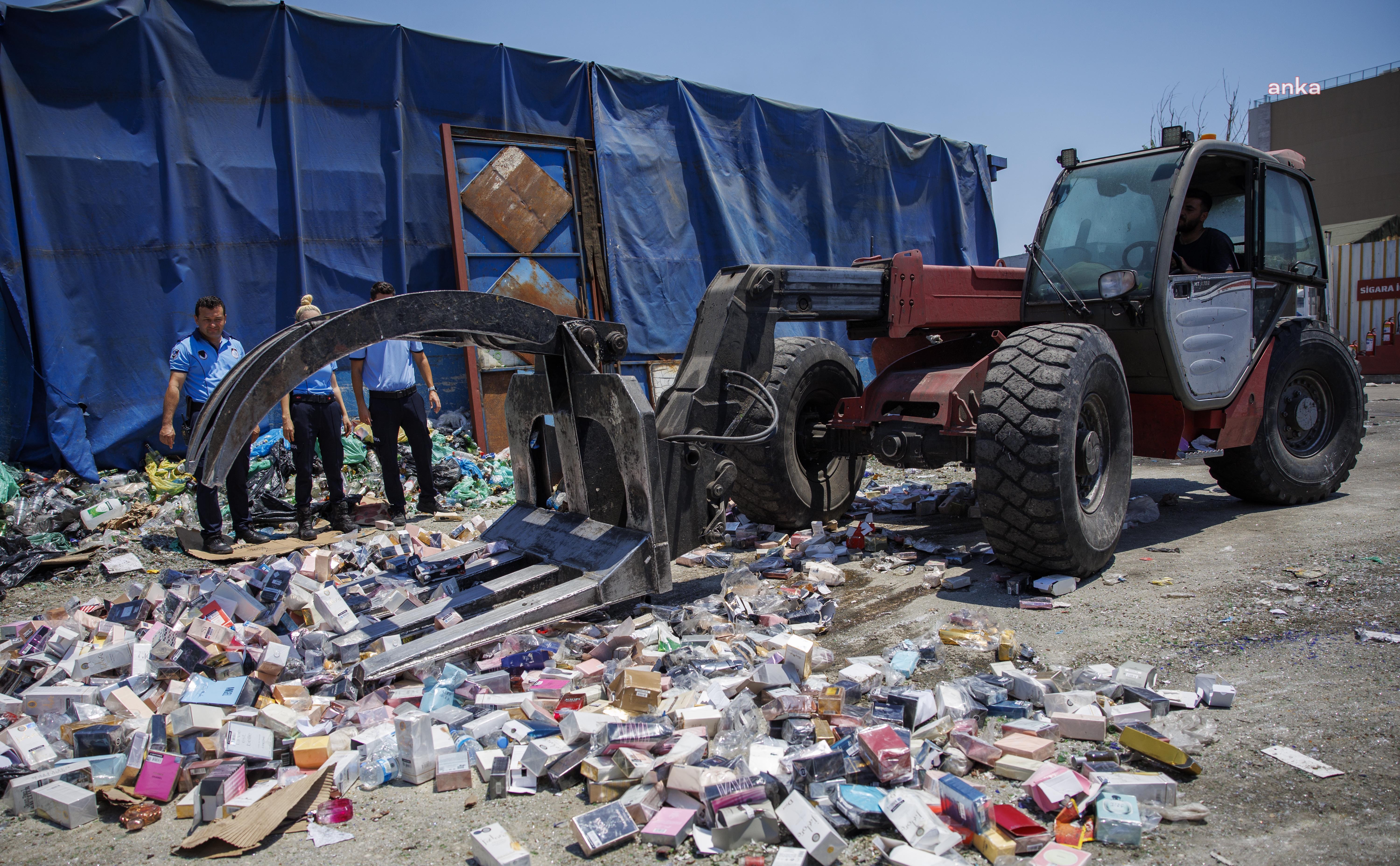 Antalya Büyükşehir Zabıtası, 5 bin 807 sahte parfüme el koydu