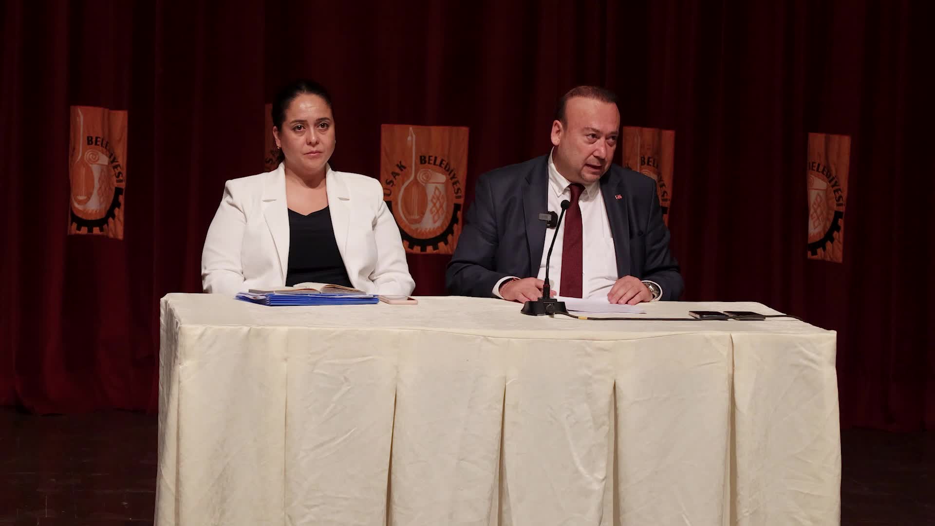 Uşak Belediye Başkanı Yalım: "Geçen dönemki cephe düzenlemesinin masraflarını, Belediye karşılayacak"
