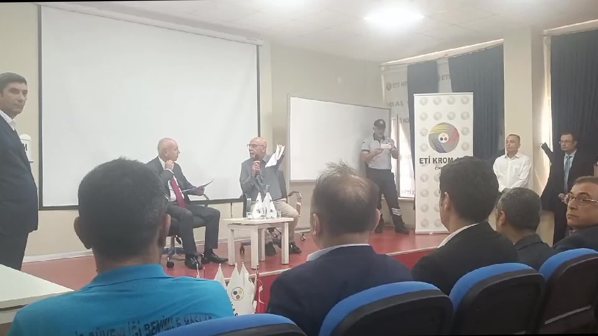 Eti Krom Maden işçileri, taleplerinin karşılanmaması nedeniyle iş bırakma eylemine devam kararı aldı