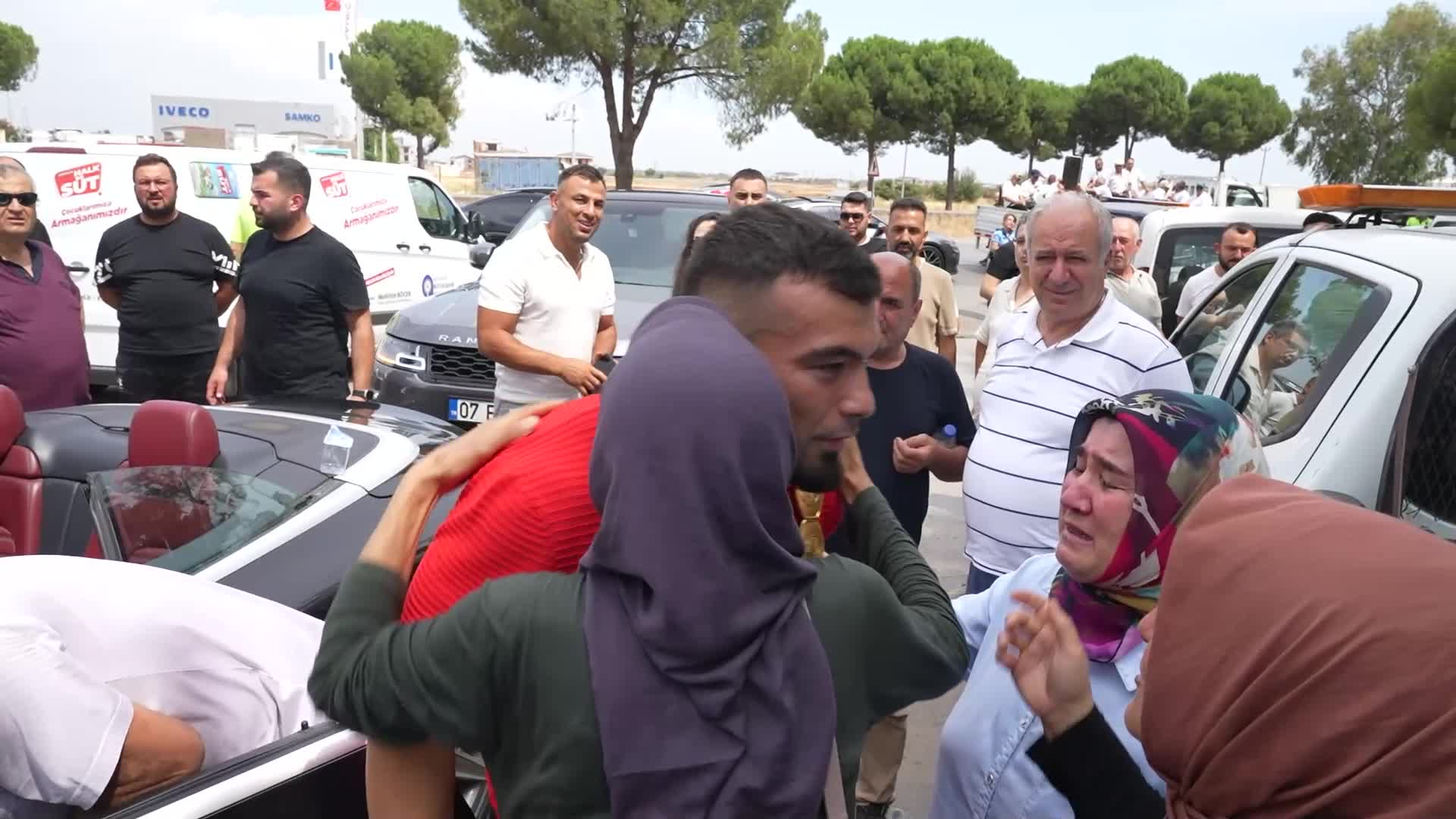 Antalya Büyükşehir Belediye Başkanı Böcek: "Güreşe olan desteğimiz sürecek"