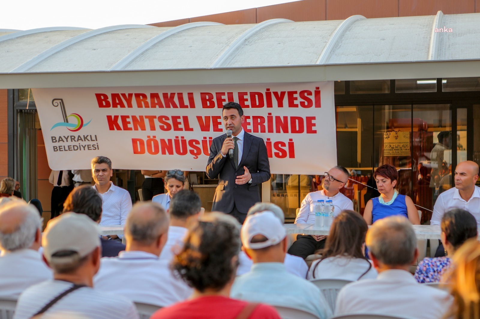 Bayraklı Belediyesi, Kentsel Dönüşüm Ofisleri'ni hizmete açtı