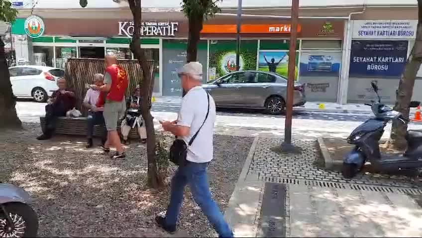Emek Partisi Ordu İl örgütü: “Fındığın taban fiyatı 180 TL olmalı. Hükümetin fiyat açıklamasını beklemeyelim, sesimizi, talebimizi, tepkimizi yükseltelim”