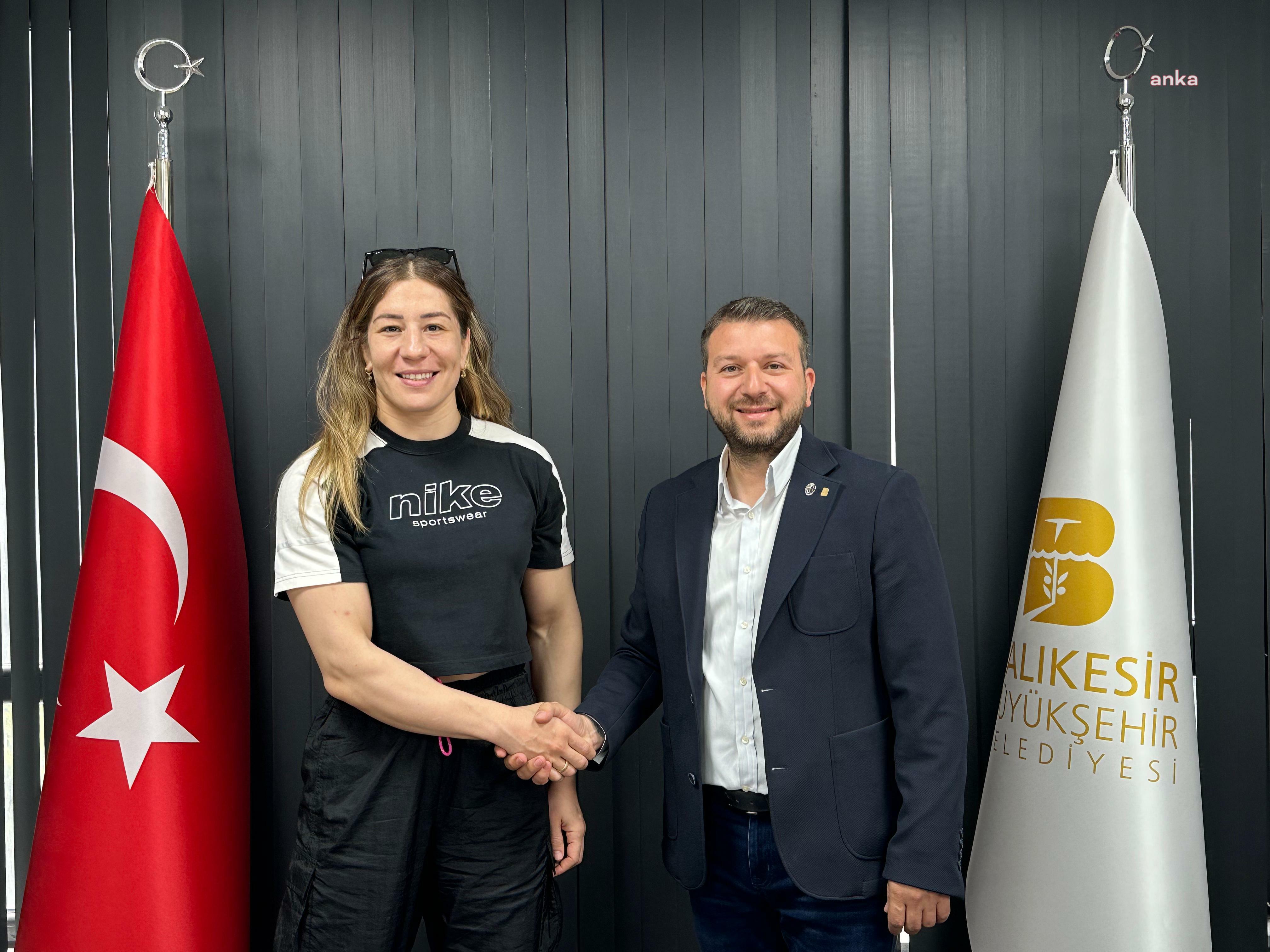 Balıkesir Büyükşehir'den milli sporculara destek