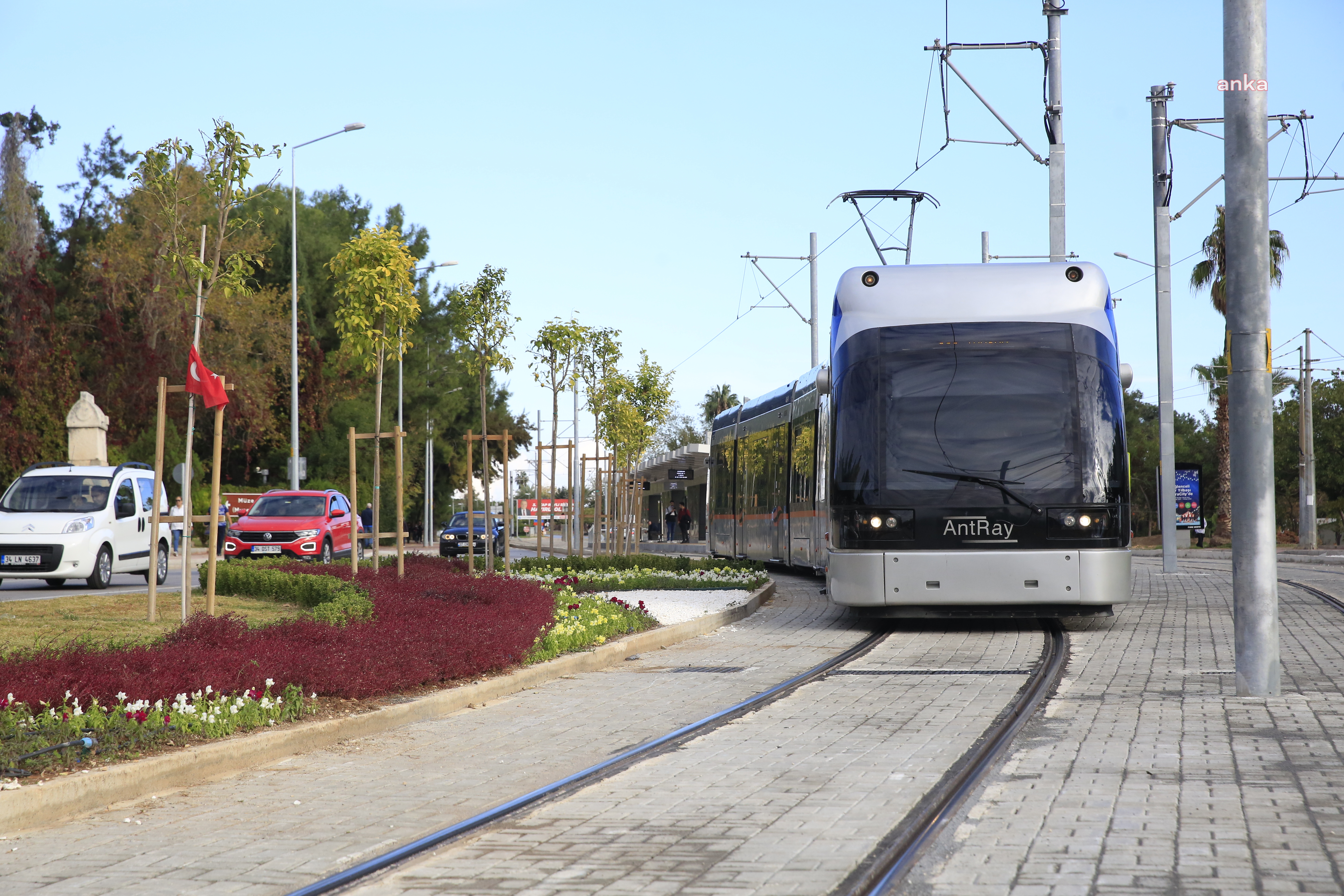 Antalya Büyükşehir Belediyesi’ne ait toplu ulaşım araçları, 15 Temmuz’da ücretsiz olacak