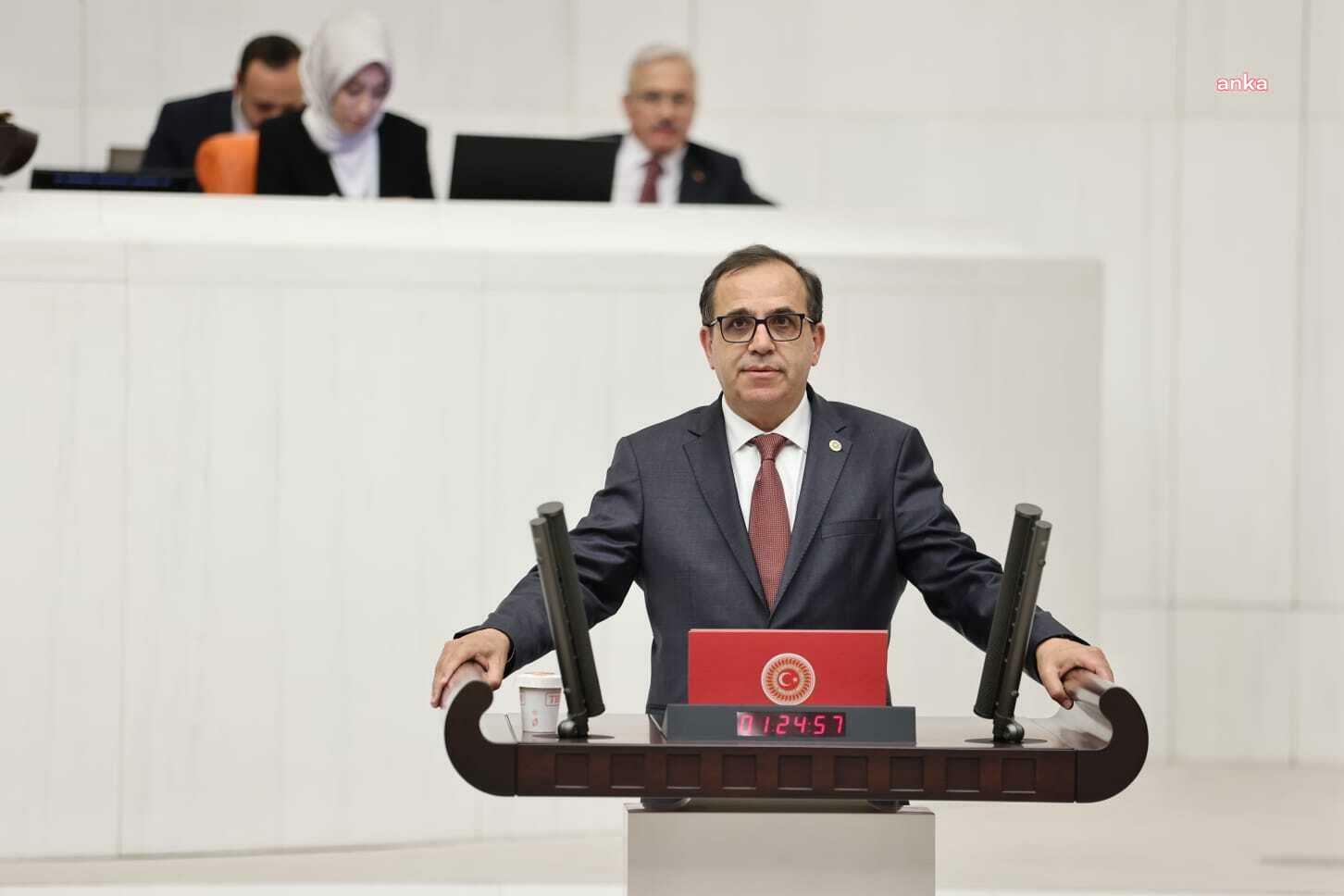 CHP'li Türker Ateş: Sokak hayvanlarına dair teklif derhal geri çekilmelidir