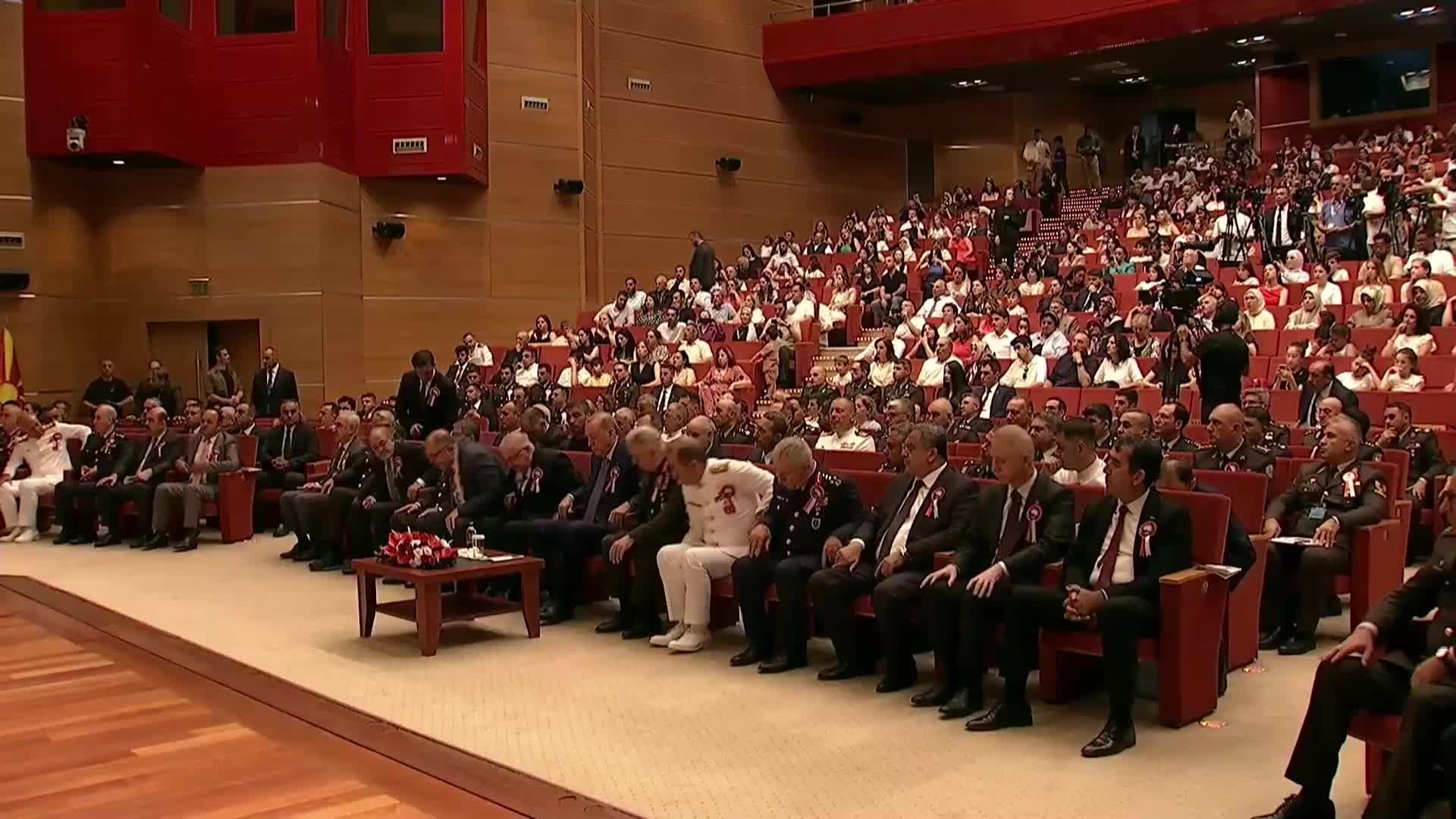 Cumhurbaşkanı Erdoğan:  ''Kuzey Irak'taki Pençe Harekat bölgesinde çok yakında kilidi kapatıyoruz''