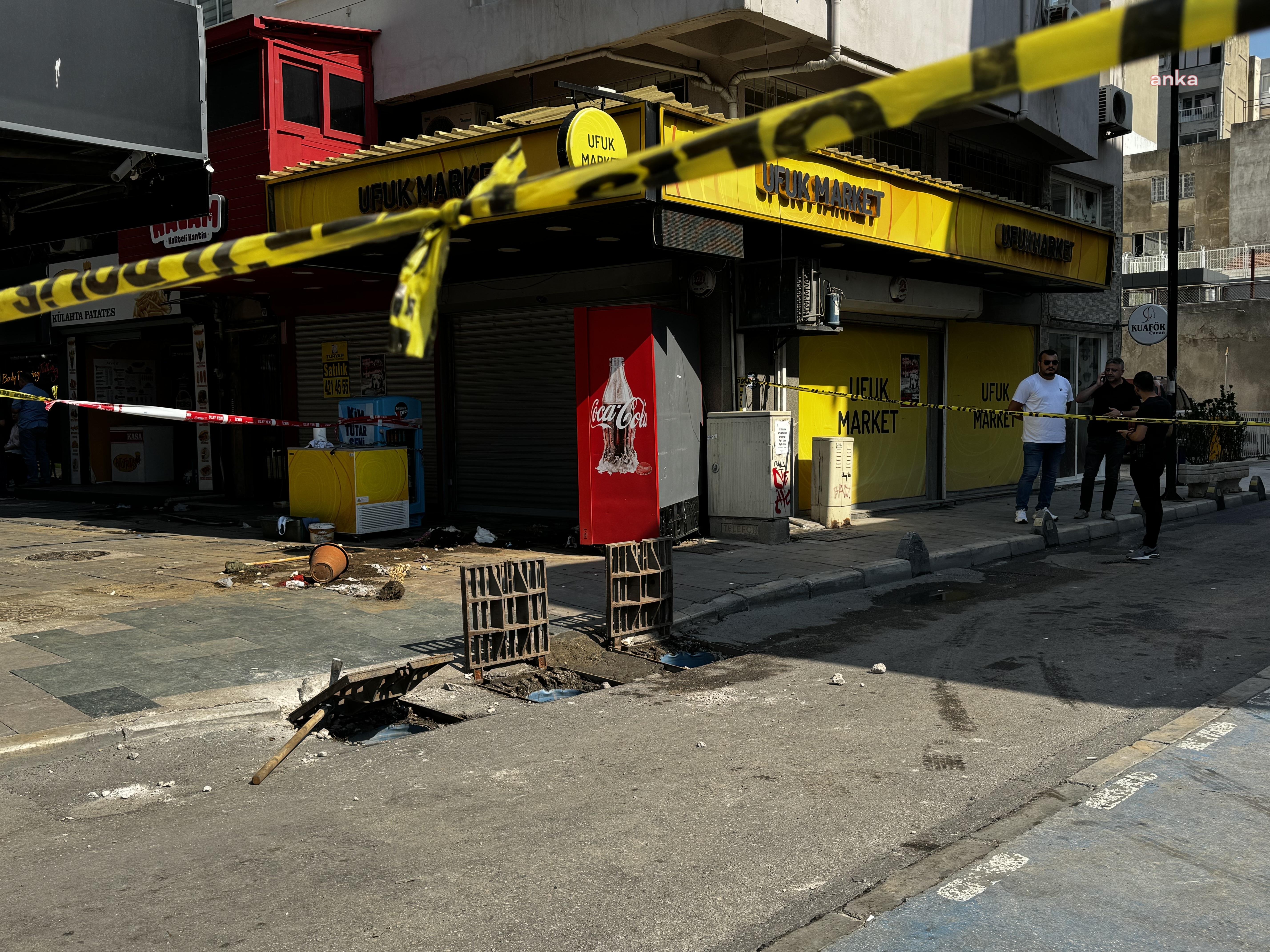 İzmir'de iki kişinin yaşamını kaybettiği olaya ilişkin EMO İzmir Şubesi ve elektrik dağıtım şirketinden açıklama...