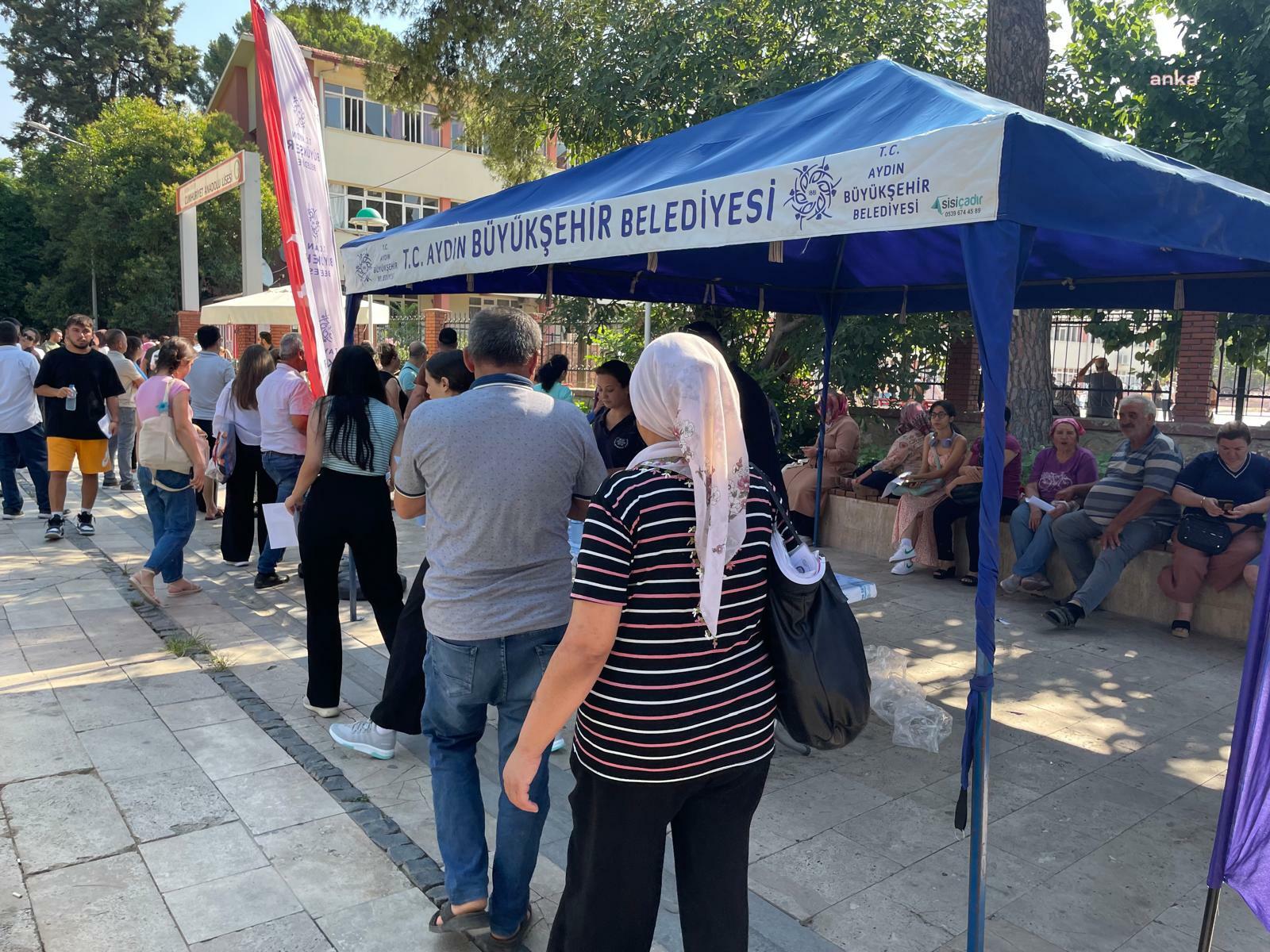 Aydın Büyükşehir’den KPSS’ye giren memur adaylarına destek
