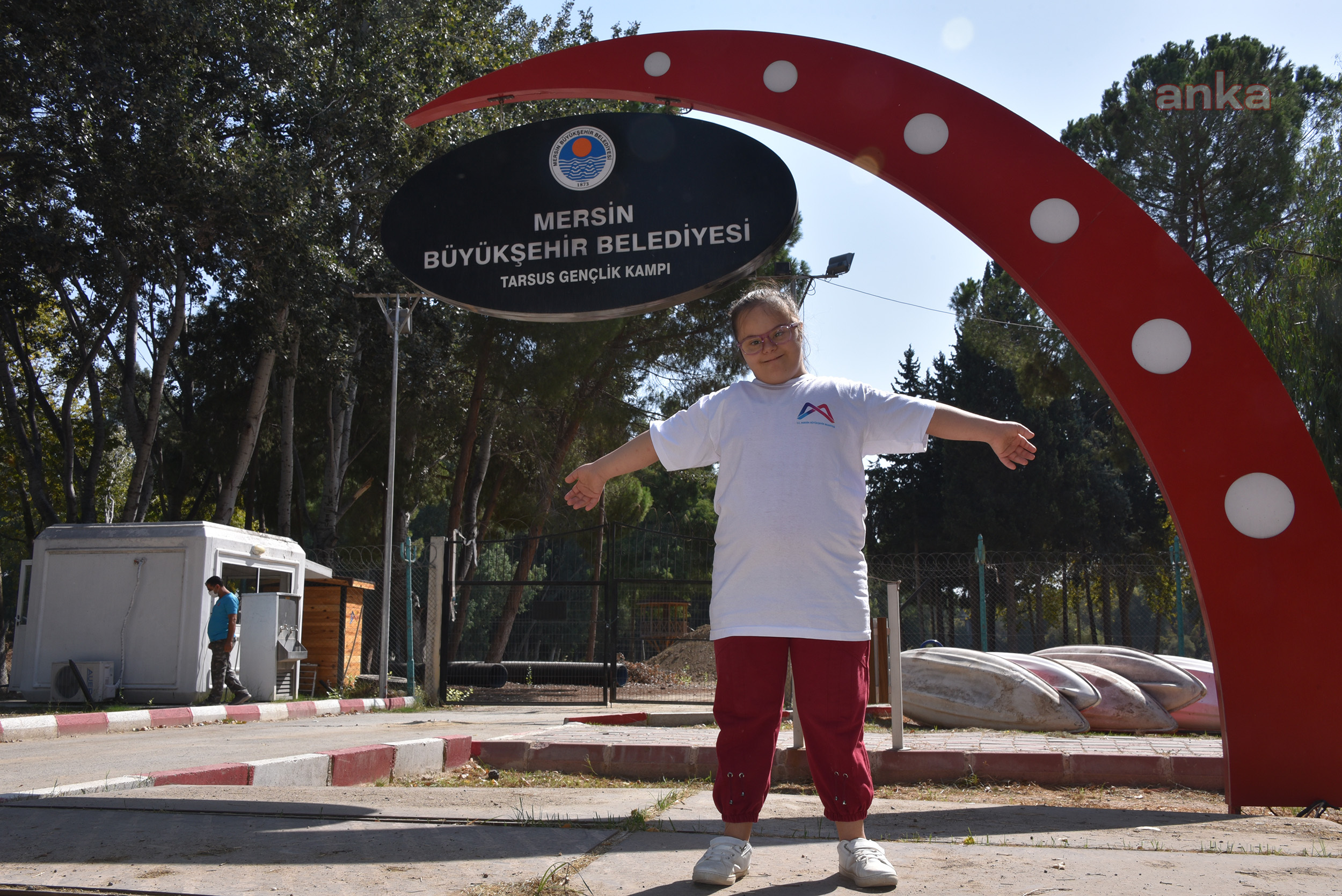 ÖZEL ÇOCUKLAR İÇİN TARSUS GENÇLİK KAMPI’NDA ÖZEL BİR GÜN
