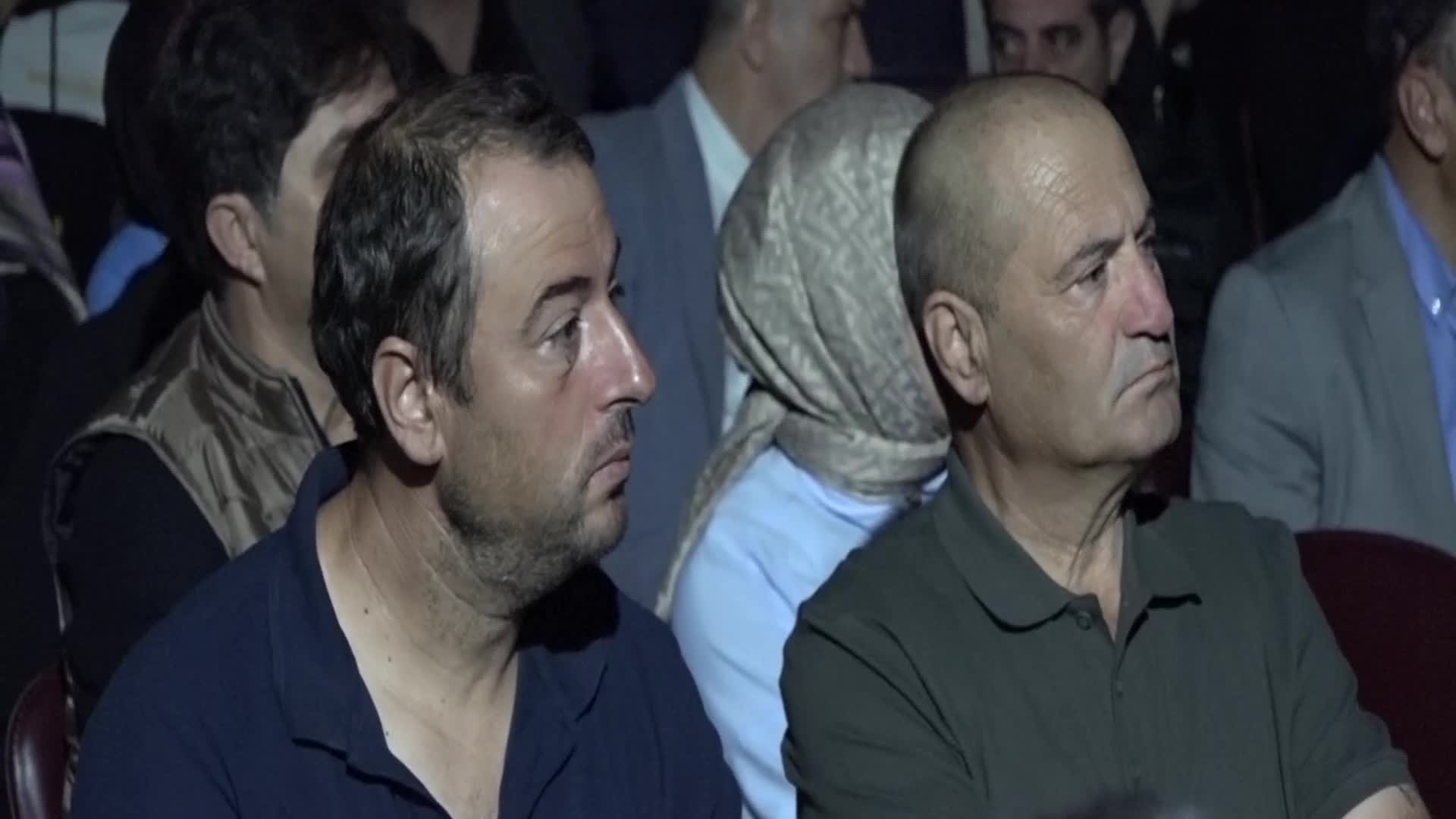 Salda Gölü’nde balon uçuşları başladı