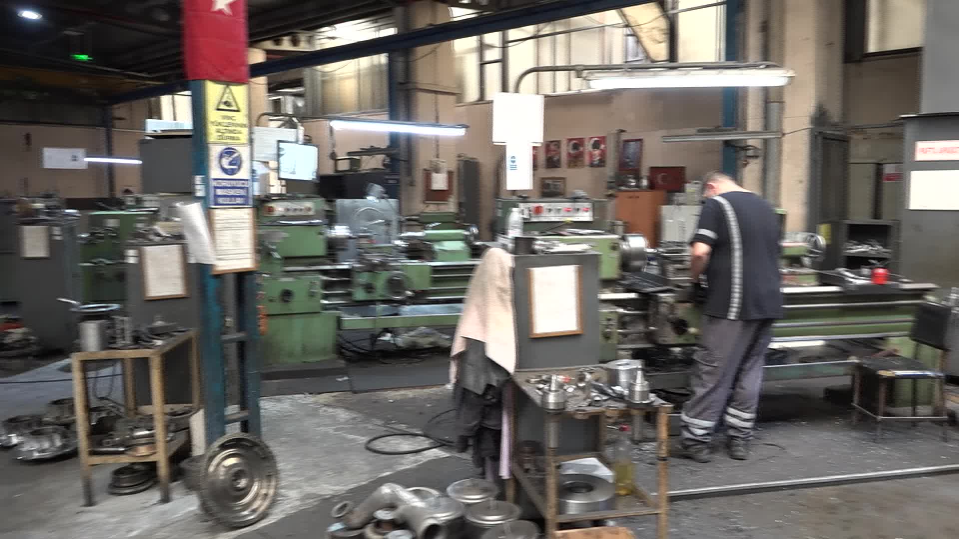 ESHOT atölyeleri fabrika gibi çalışıyor