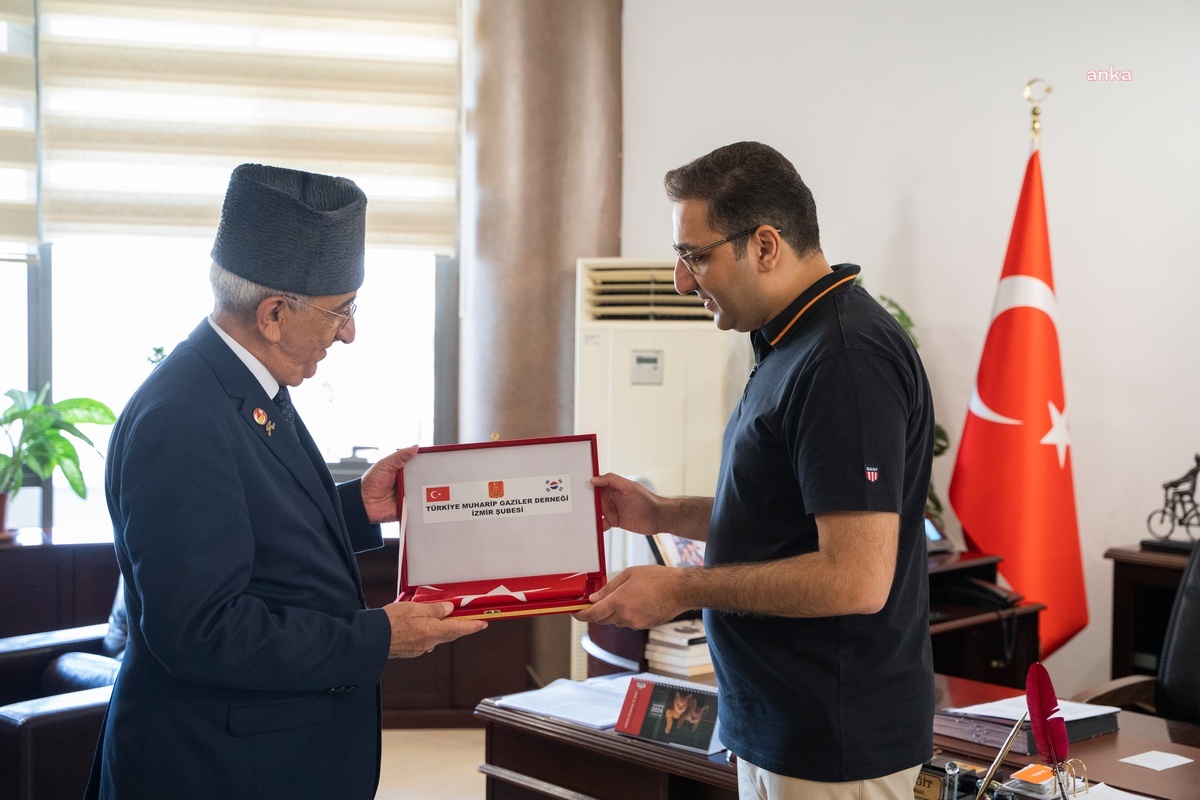 Gazilerden Balçova Belediye Başkanı Onur Yiğit’e duygulandıran ziyaret