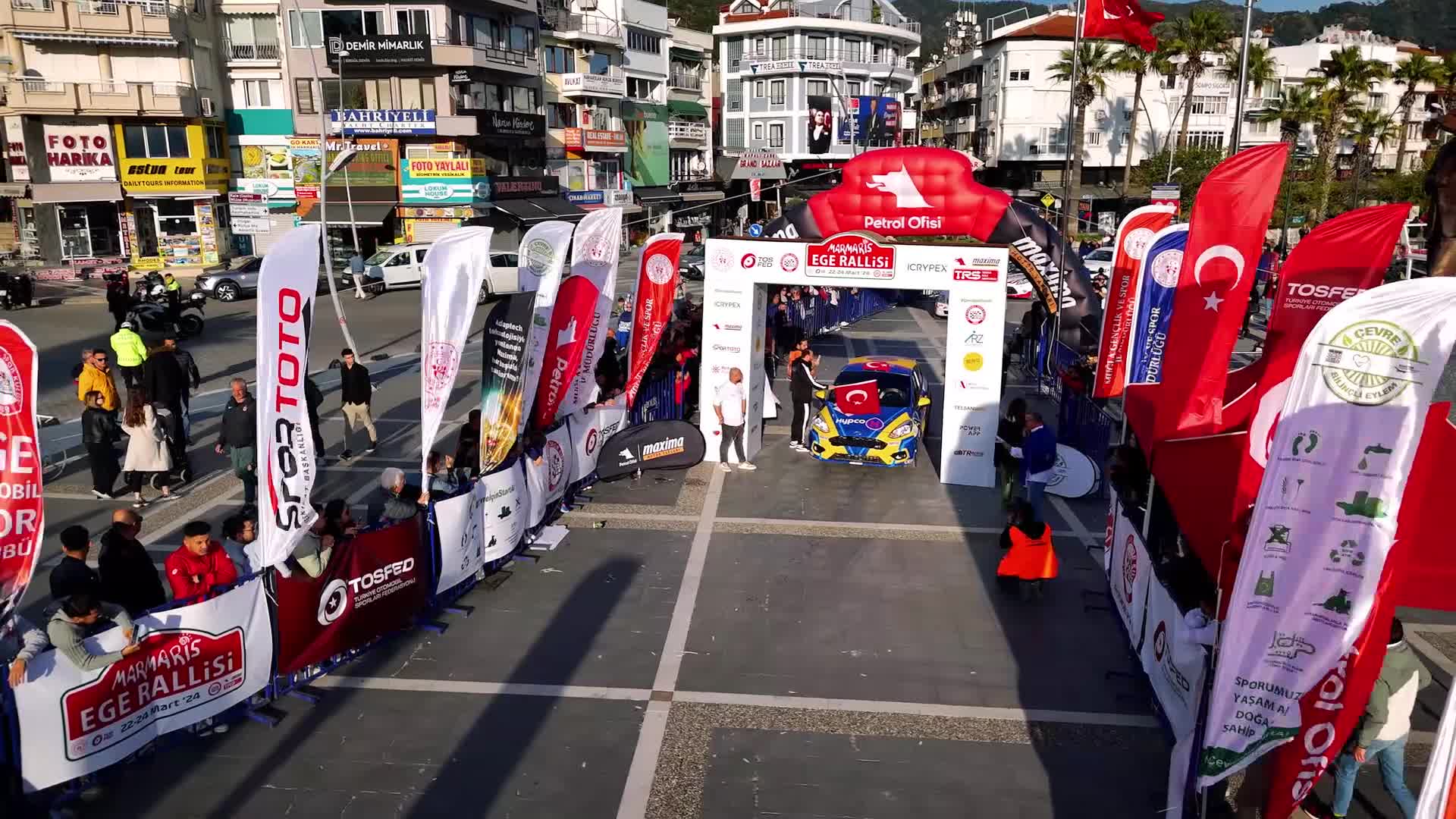 Türkiye’nin ilk engelli kadın ralli pilotu Keskin, Osmangazi Belediye Başkanı Aydın'ı ziyaret etti