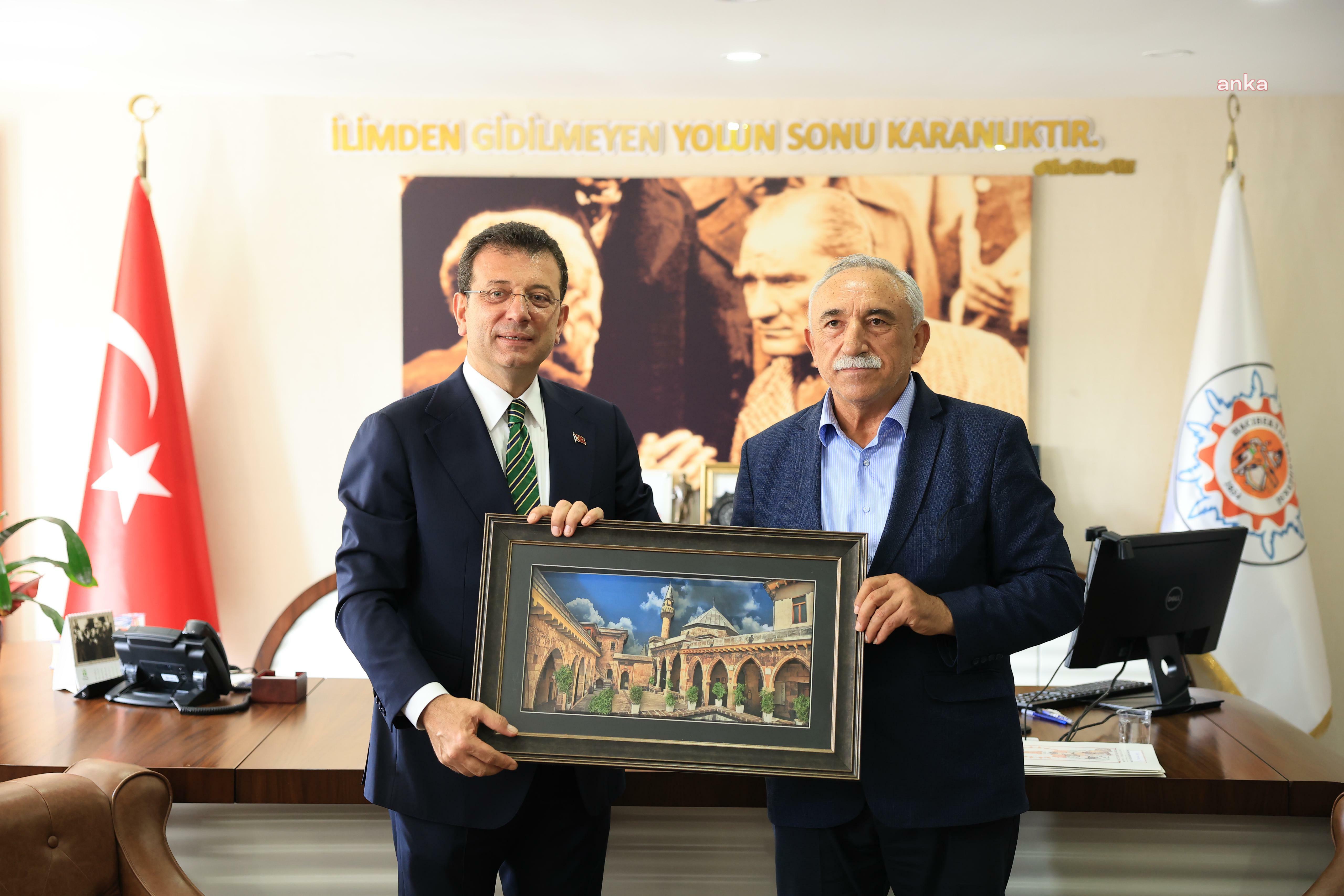 İmamoğlu, Hacıbektaş Belediyesi'ni ziyaret etti: "Hacıbektaş'a hizmet etmek bizim için onur onurdur. Bunun hiçbir siyasi karşılığı yoktur"
