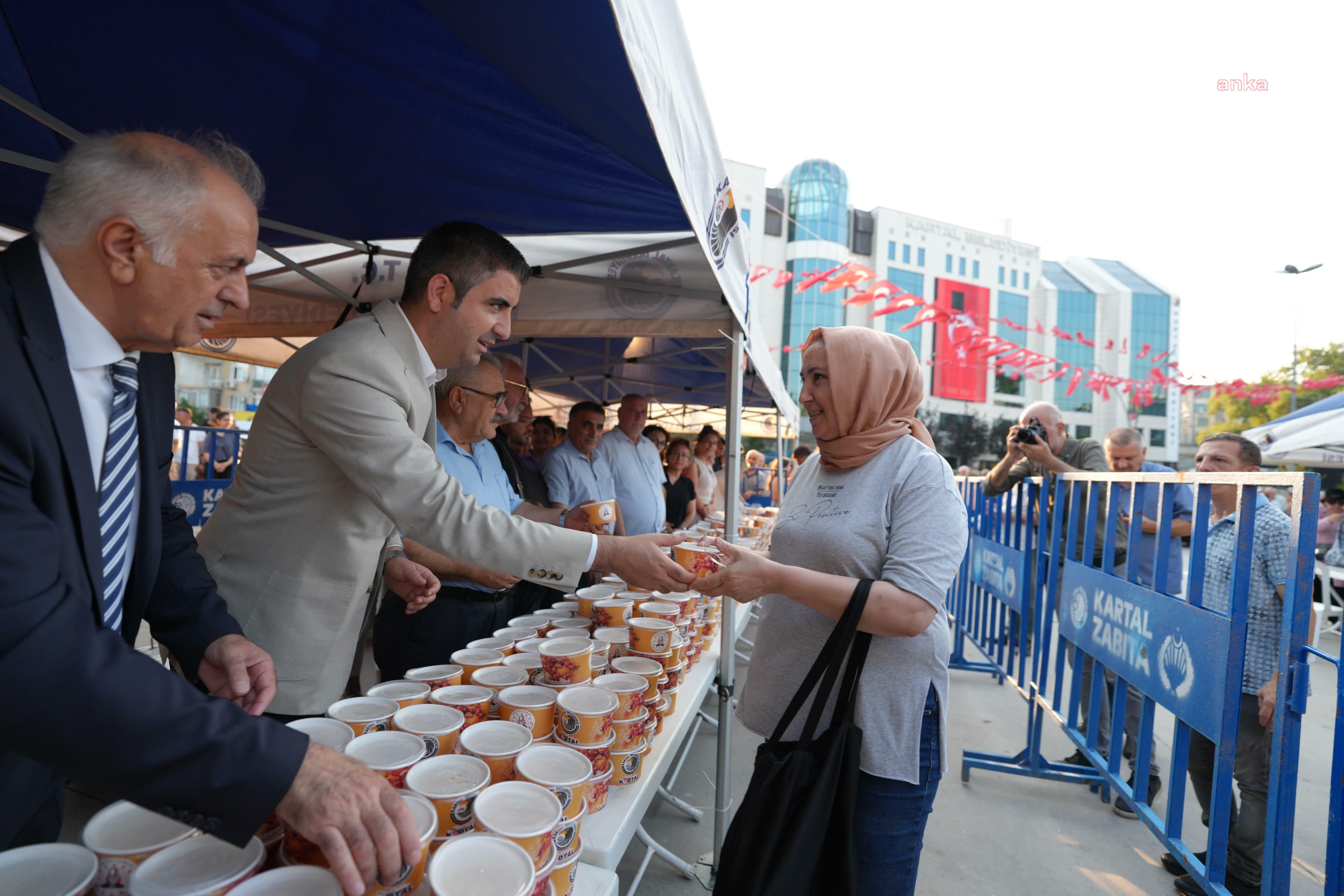 Kartallılar, aşure ikramında bir araya geldi