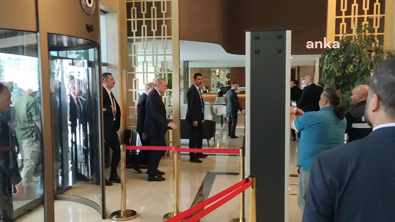 Kıbrıs Barış Harekatı’nın 50. yıl dönümü... Cumhurbaşkanı Erdoğan ve CHP Lideri Özel yemeğe katıldı