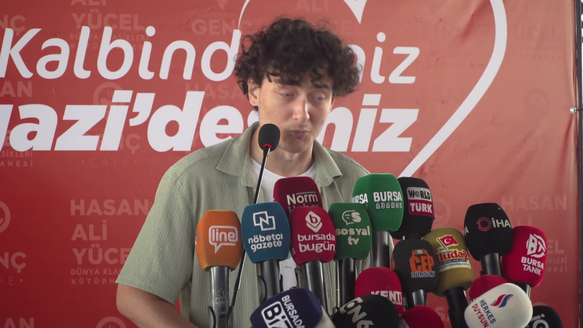 Osmangazi Belediyesi, Hasan Ali Yücel Dünya Klasikleri Kütüphanesi ile Genç Kafe'nin açılışını yaptı