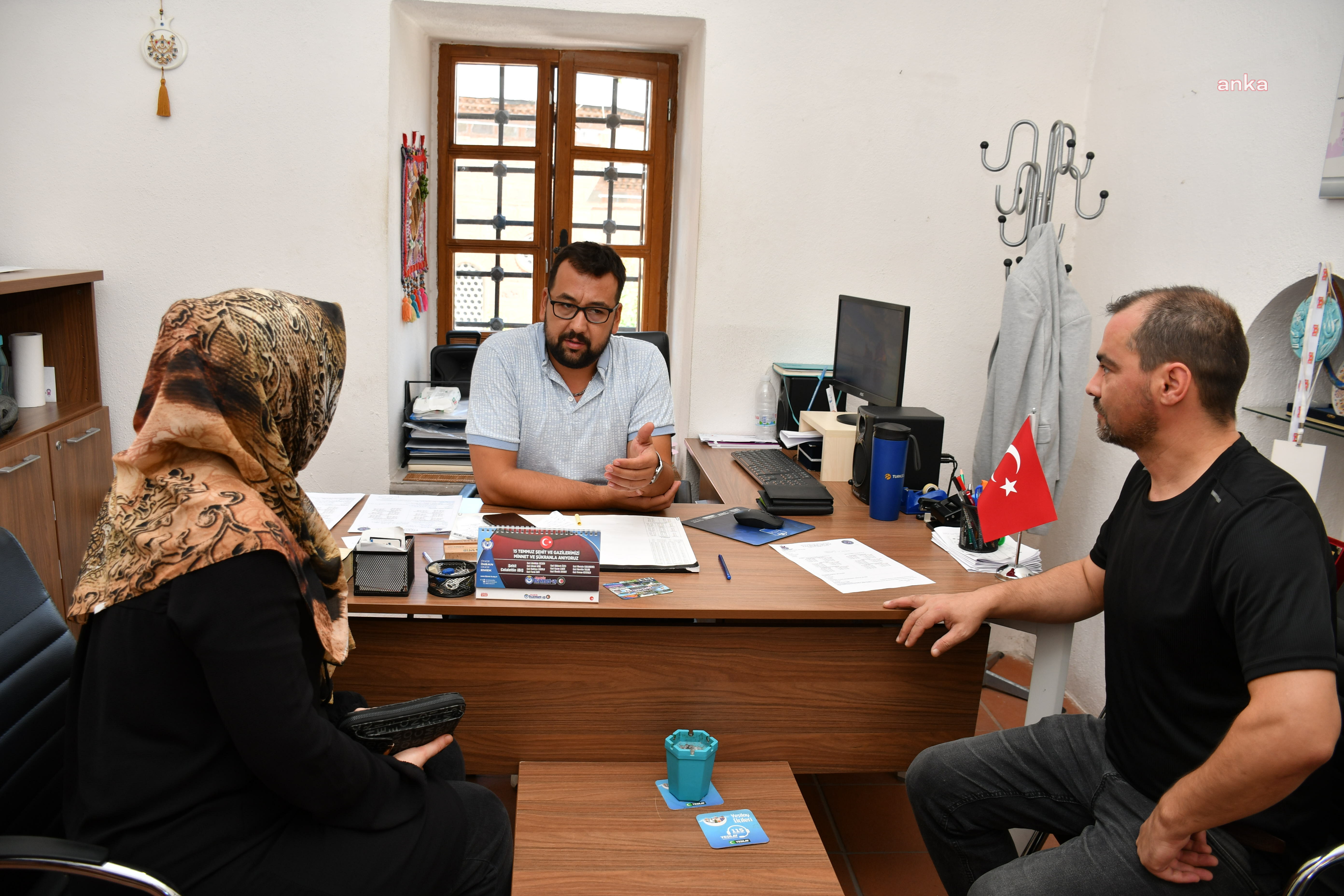 Manisalı çocuklar yaz tatilinde yüzmeyi öğreniyor