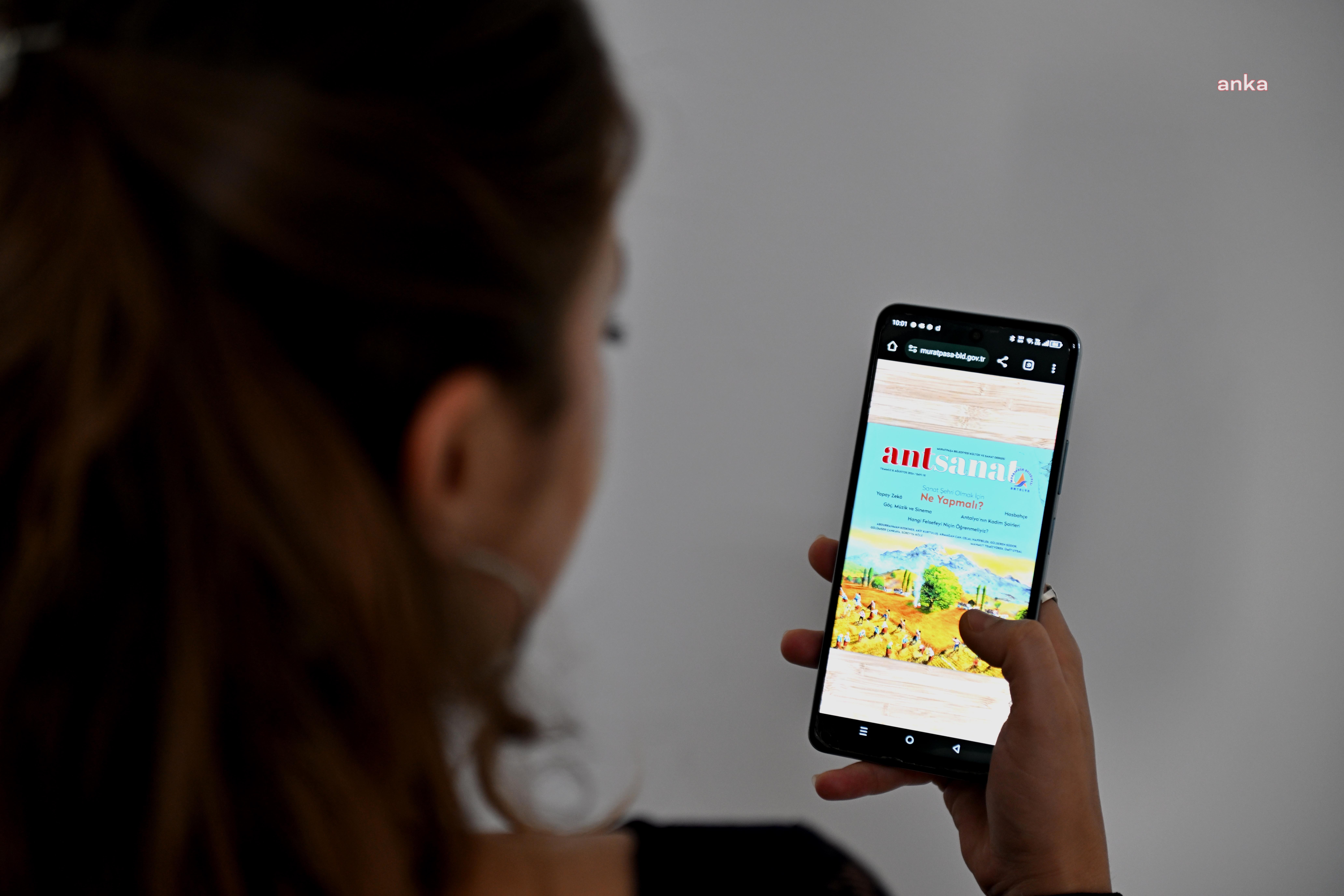 Muratpaşa Belediyesi'nin AntSanat dergisi, online olarak devam ediyor