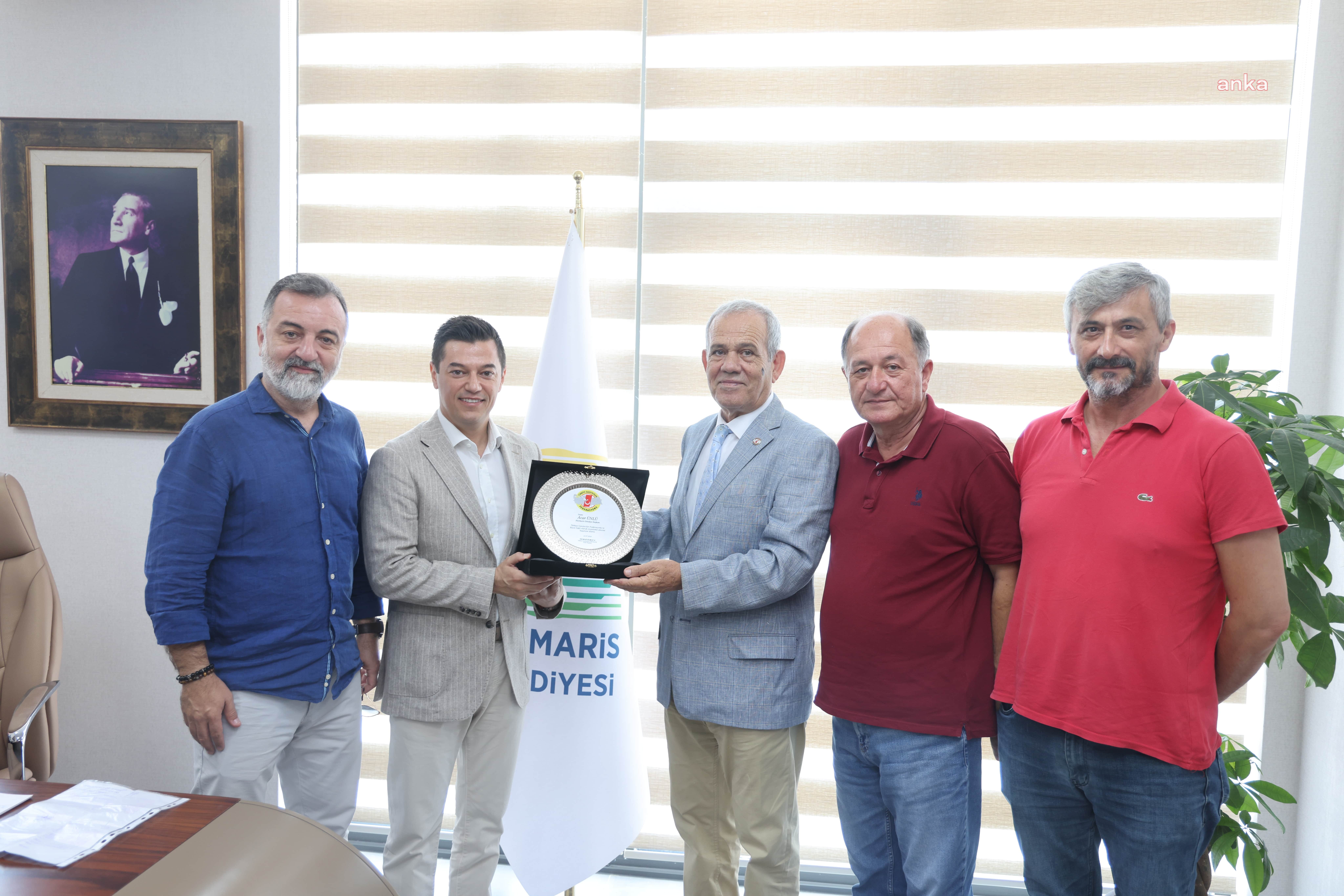 Marmaris Belediye Başkanı Ünlü, makamında gazetecileri ağırladı