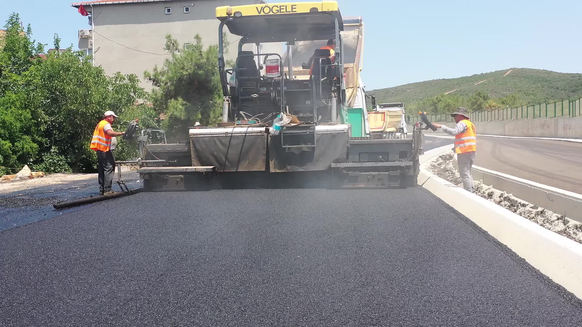 Tuzla’da asfalt çalışmaları aralıksız devam ediyor