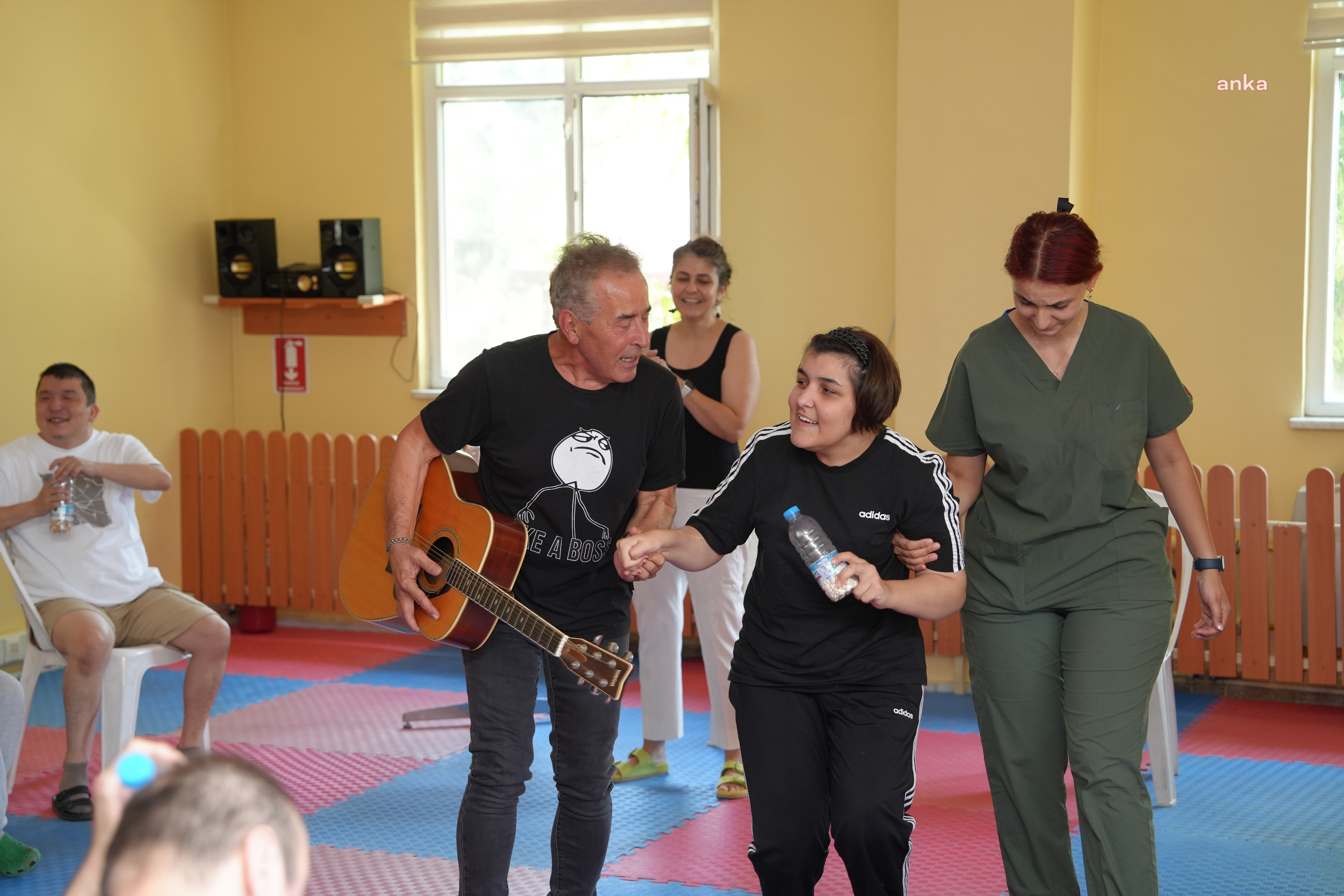 Eskişehir Büyükşehir'den özel bireylere müzik terapisi