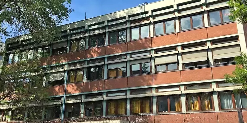 Fransa ile başlayan ‘okul krizine’ Almanya da dahil oldu: Ernst-Reuter Okulu, Türk öğrencileri kabul etmeyeceğini duyurdu