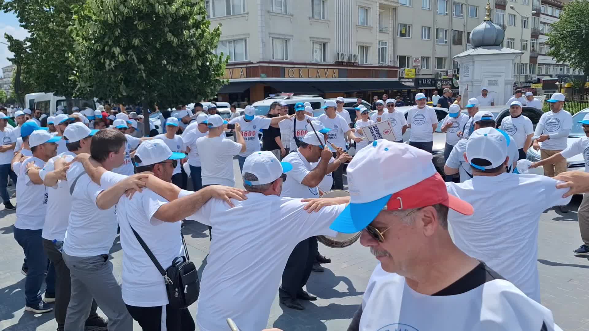 Büro Memur-Sen üyeleri, Bolu'dan Ankara'ya yürümek için bir araya geldi