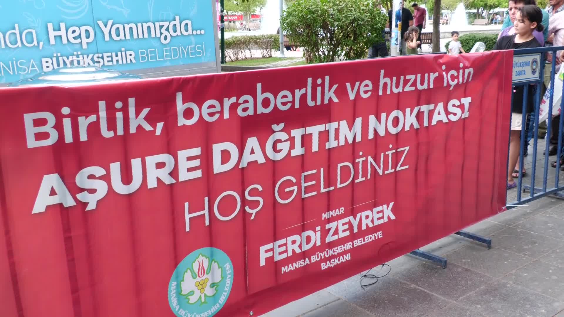 Manisa Büyükşehir, 3 bin 500 kişilik aşure ikram etti
