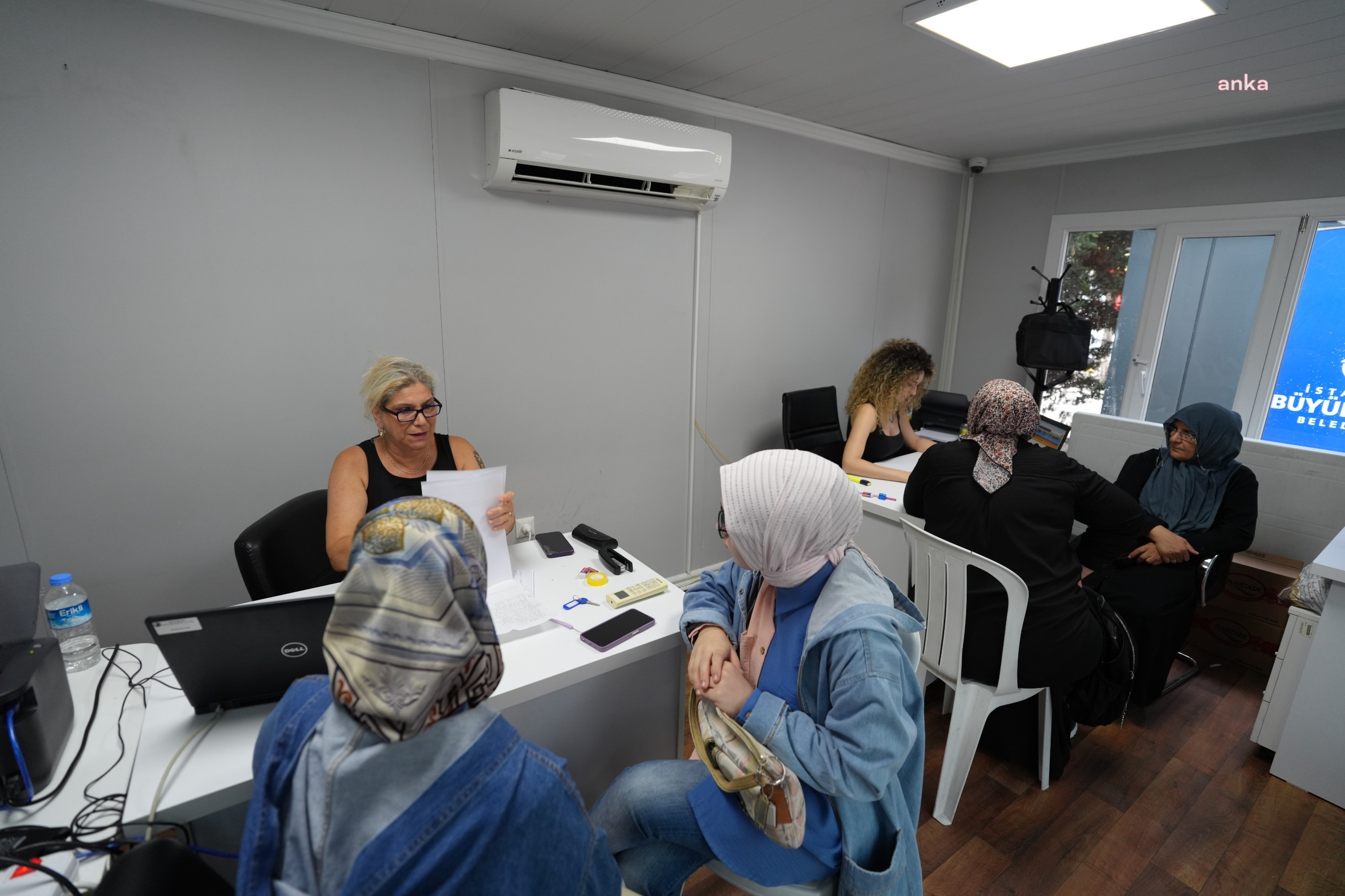 Kartal Belediyesi, üniversite tercih döneminde öğrencileri yalnız bırakmıyor