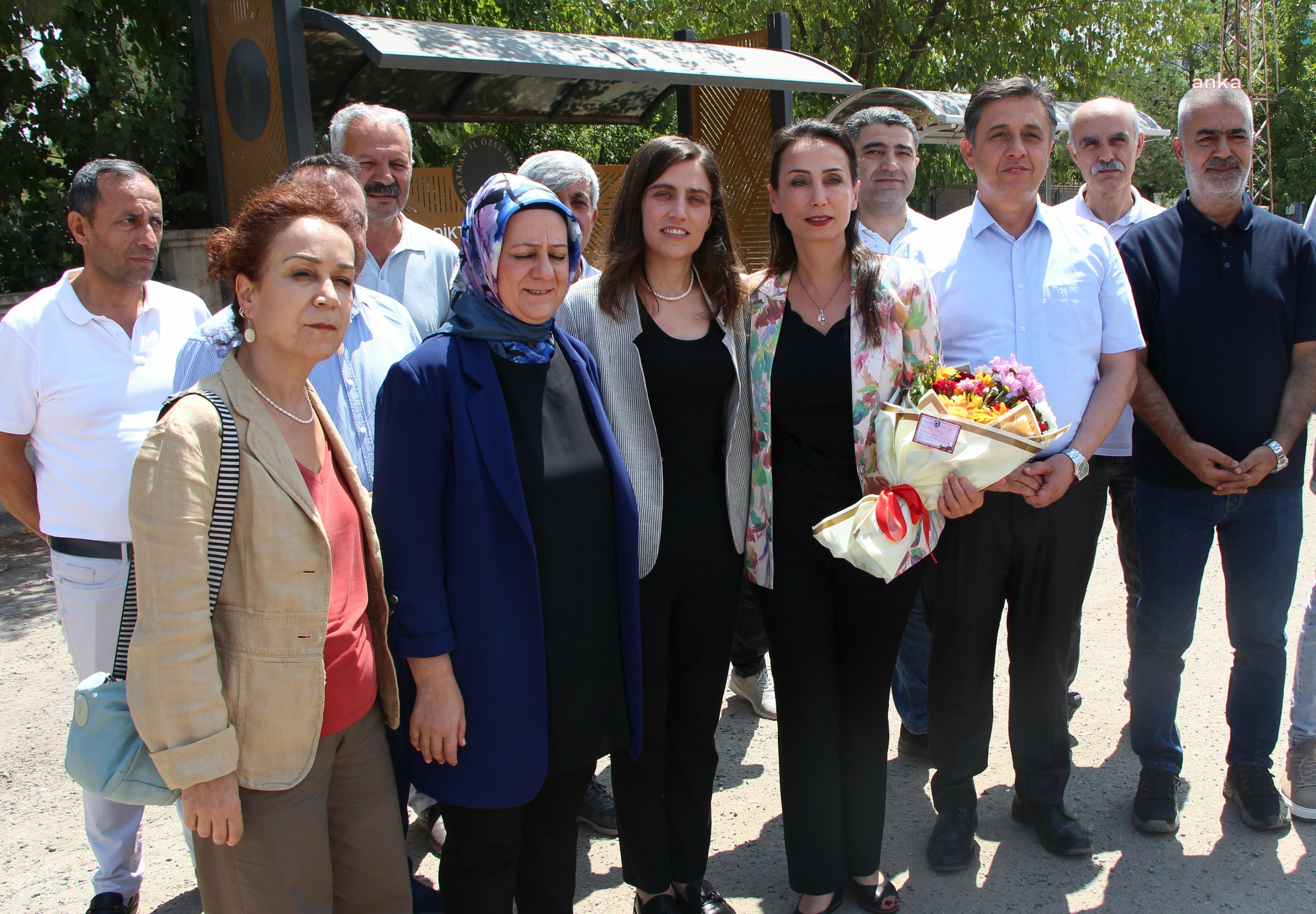 DEM Parti Eş Genel Başkanı Hatimoğulları’ndan ‘halay’ açıklaması: Kürtçe müzik söyleyenler suçlu ilan edilmiş