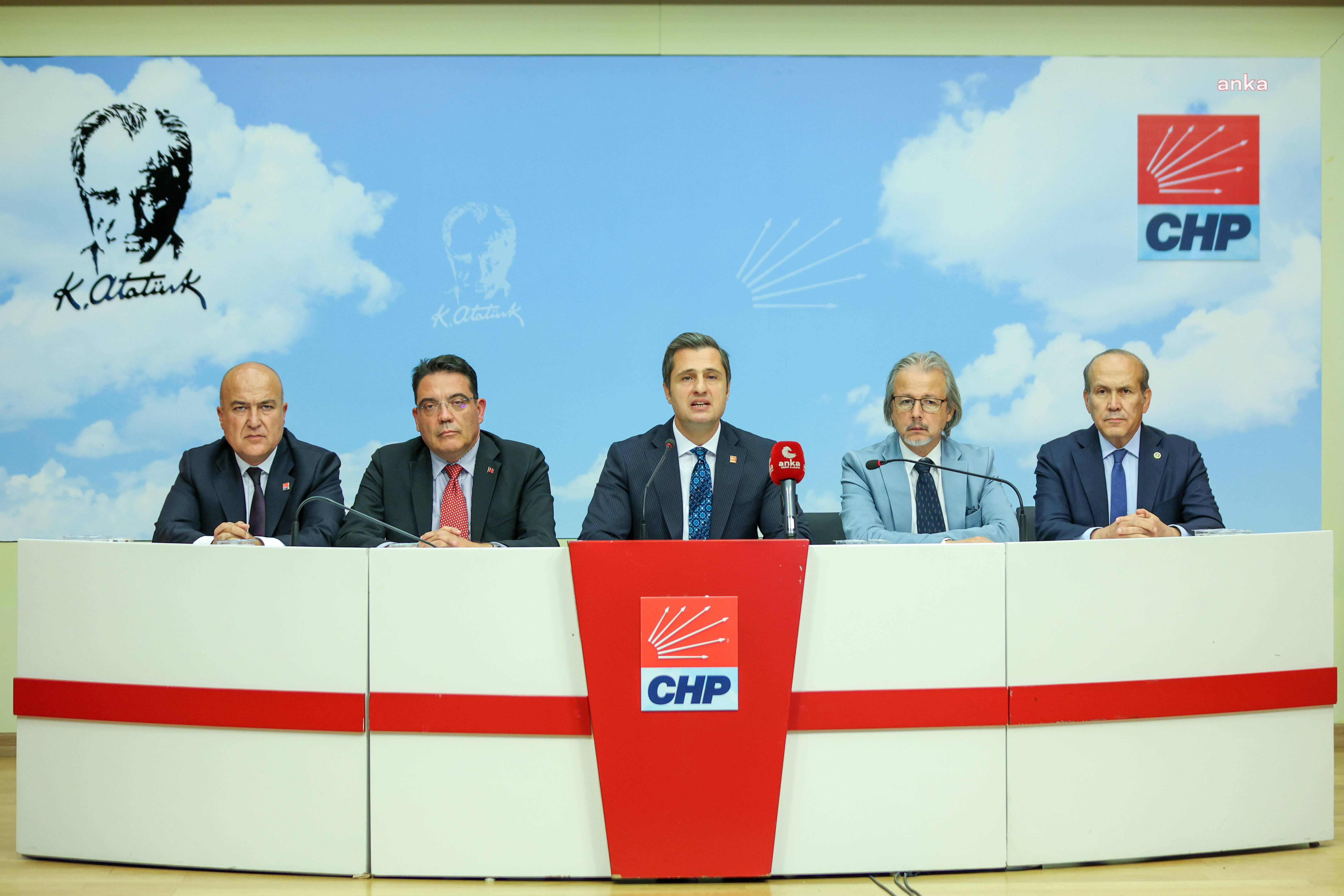 CHP’de 'Mavi Vatan' toplantısı... Deniz Yücel: “Bizim için Mavi Vatan; Karadeniz, Ege Denizi ve Akdeniz’deki meşru çıkarlarımızdan bir adım bile geri atmamaktır”