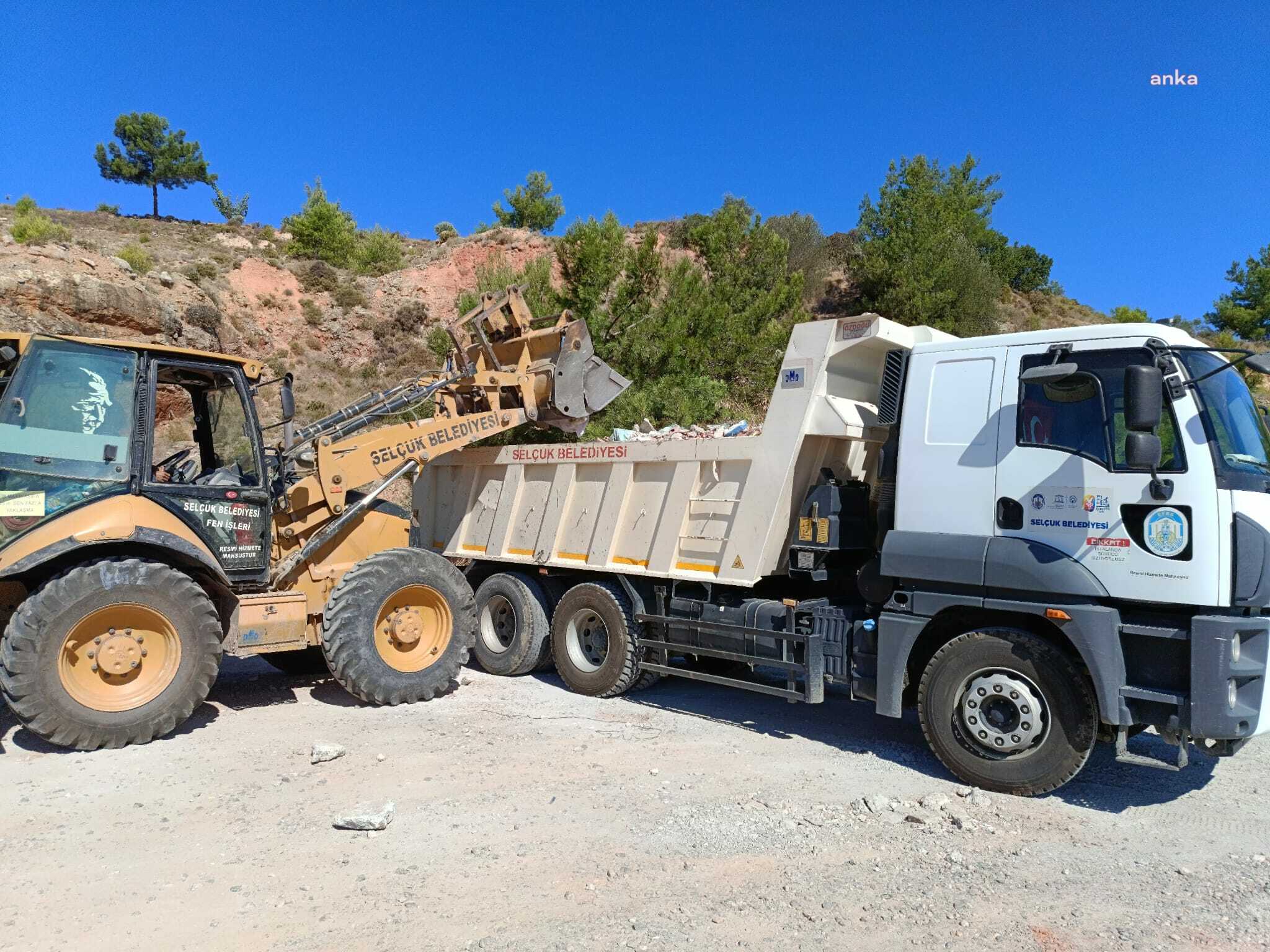 Efes Selçuk’ta moloz seferberliği