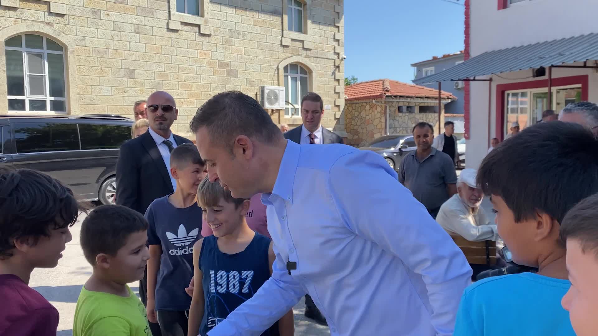 Kartal Belediyesi'nin düzenlediği 'Mahallemi dinliyorum' buluşmaları devam ediyor