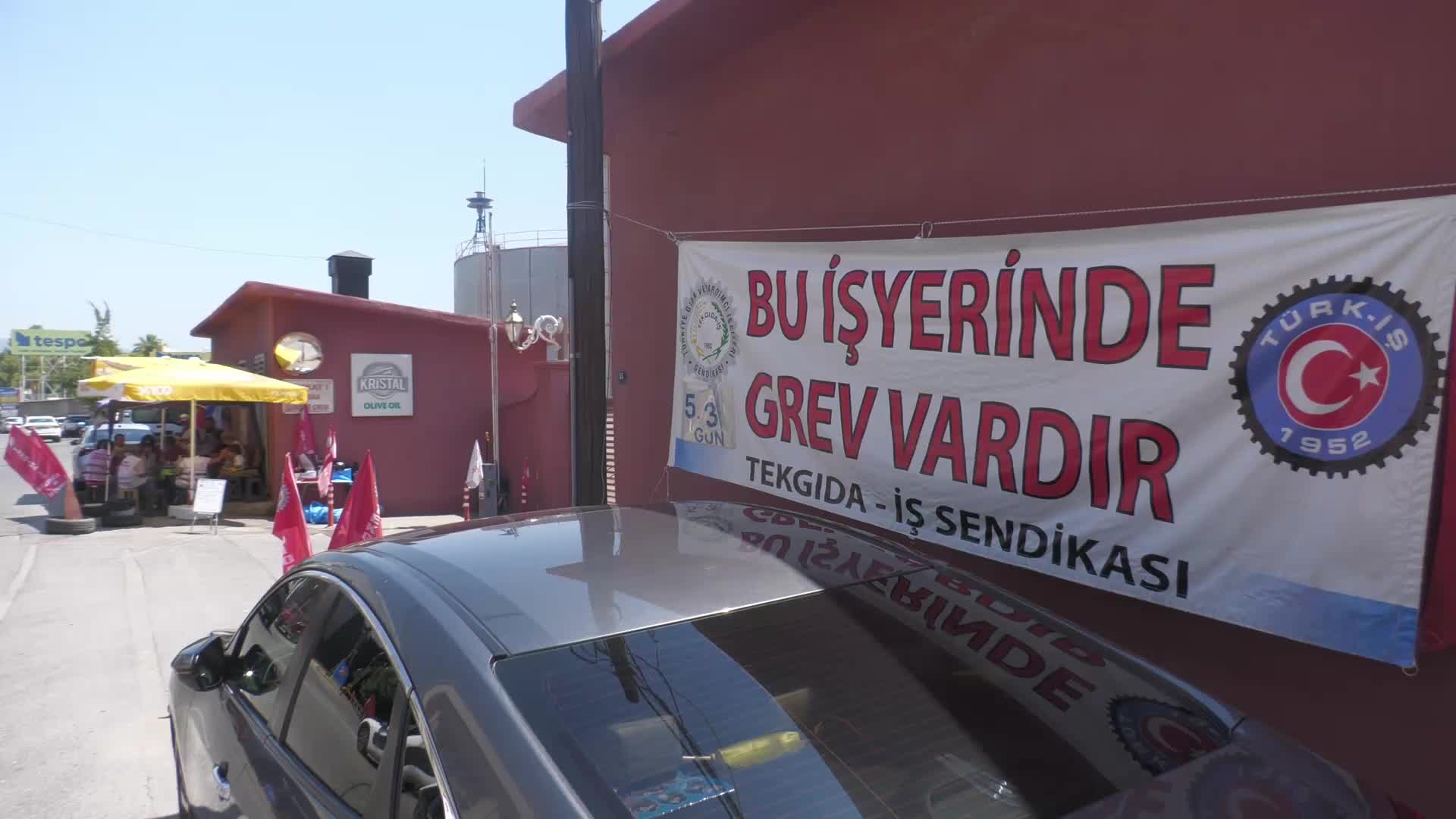 Kristal Yağ işçilerinin grevinde ‘fason’ isyanı: Tariş'i yönetenler Kristal Yağ işçisinin ekmeğini çalıyor