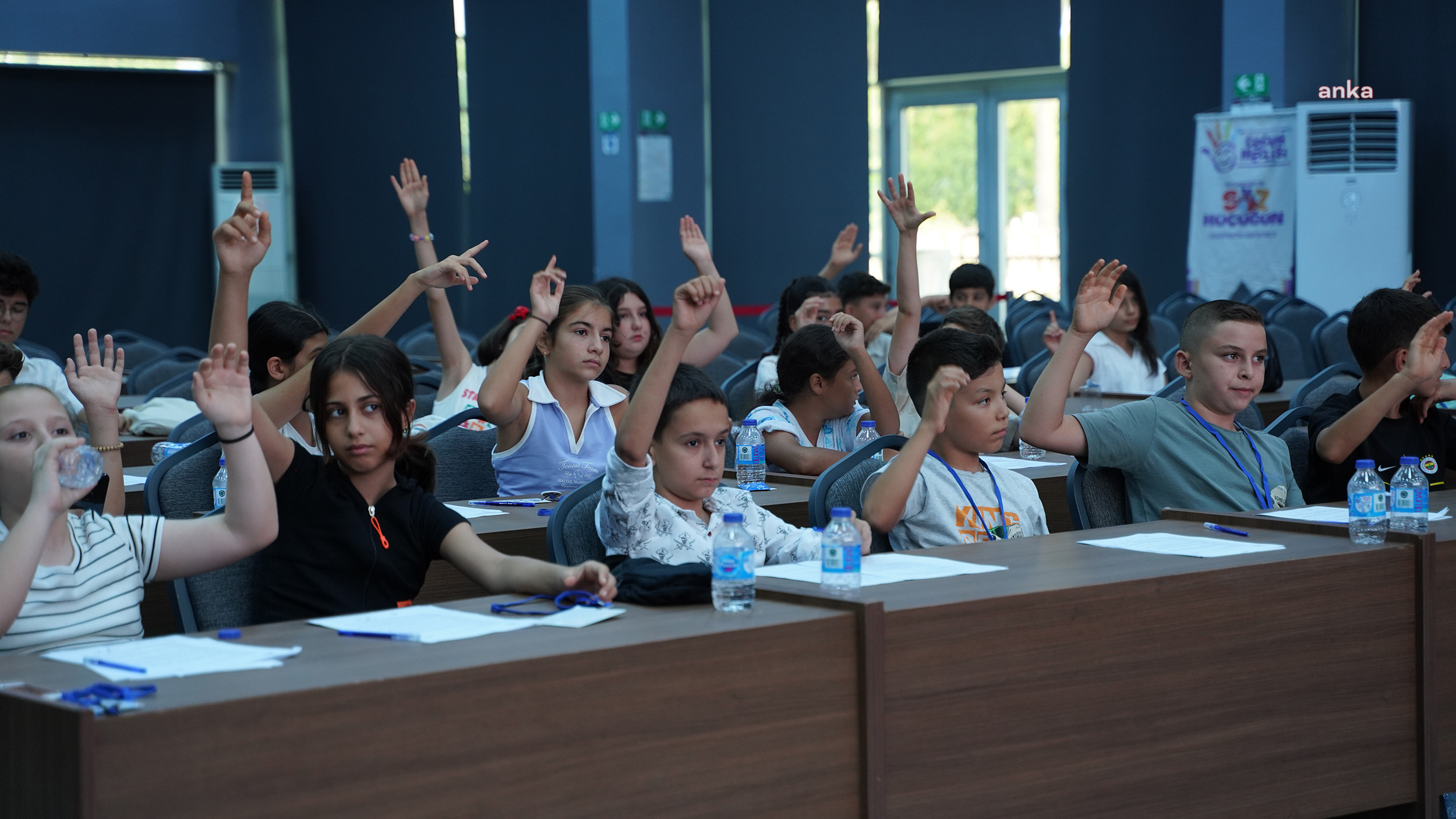 Mersin Büyükşehir'in Çocuk Meclisi'nin ilk toplantısı yapıldı