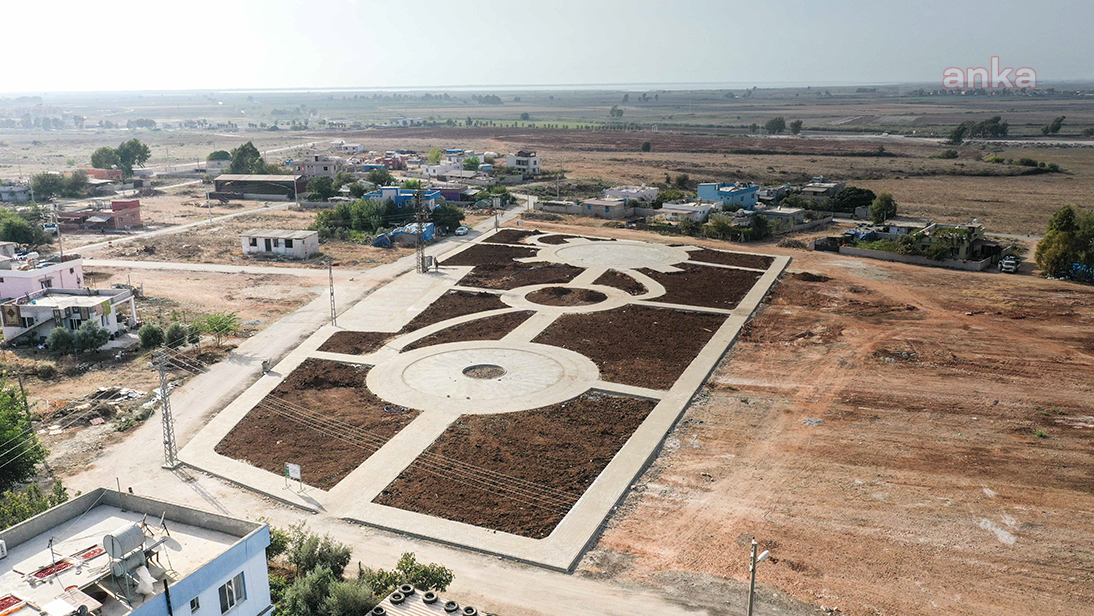 ADANA BÜYÜKŞEHİR'DEN KARATAŞ'TA YOL VE PARK ÇALIŞMASI