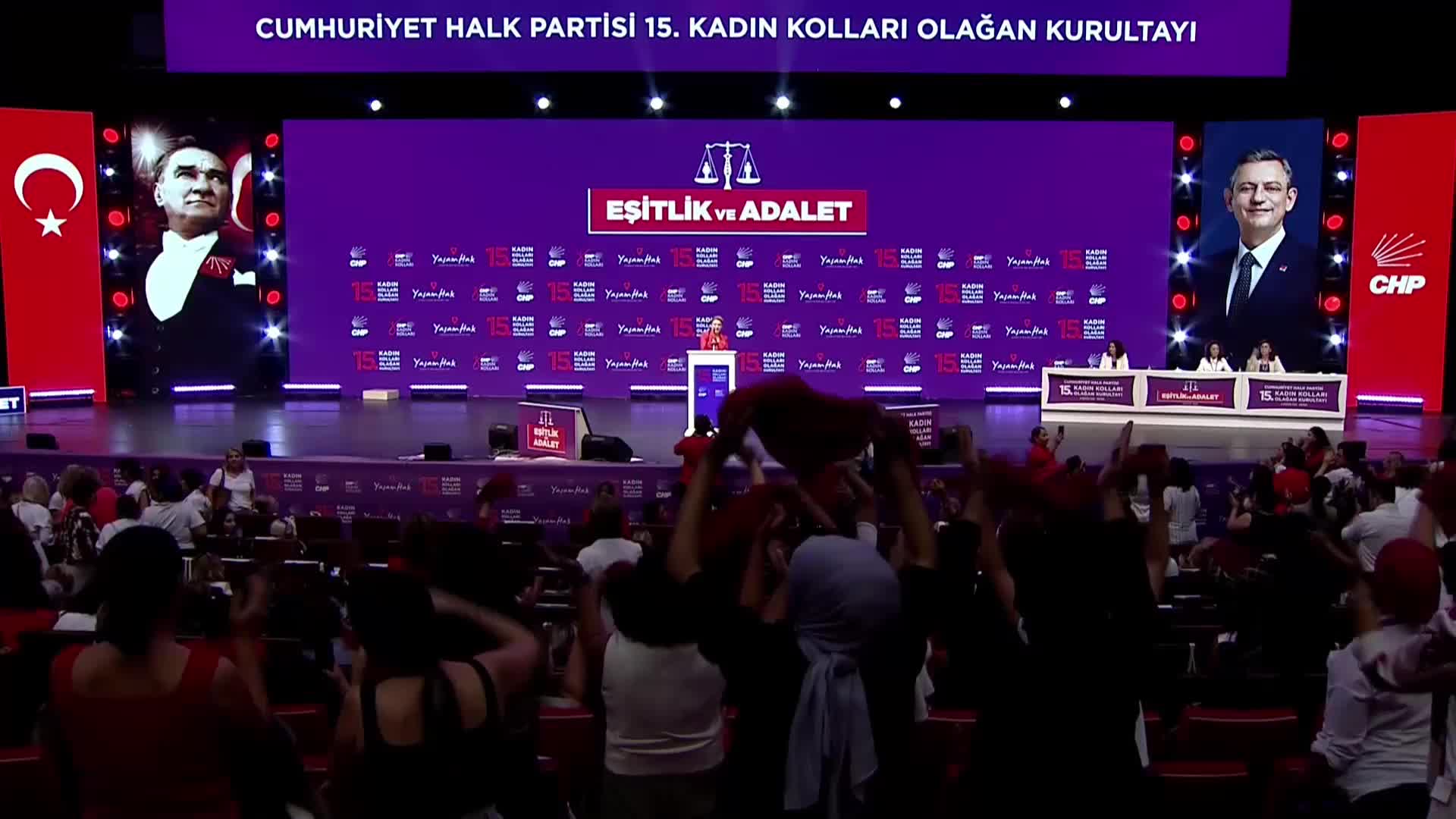 CHP 15. Olağan Kadın Kolları Kurultayı... Başkan adayı Kaya: "22 yıllık enkaz kadın gücüyle nasıl kaldırılır ben biliyorum"