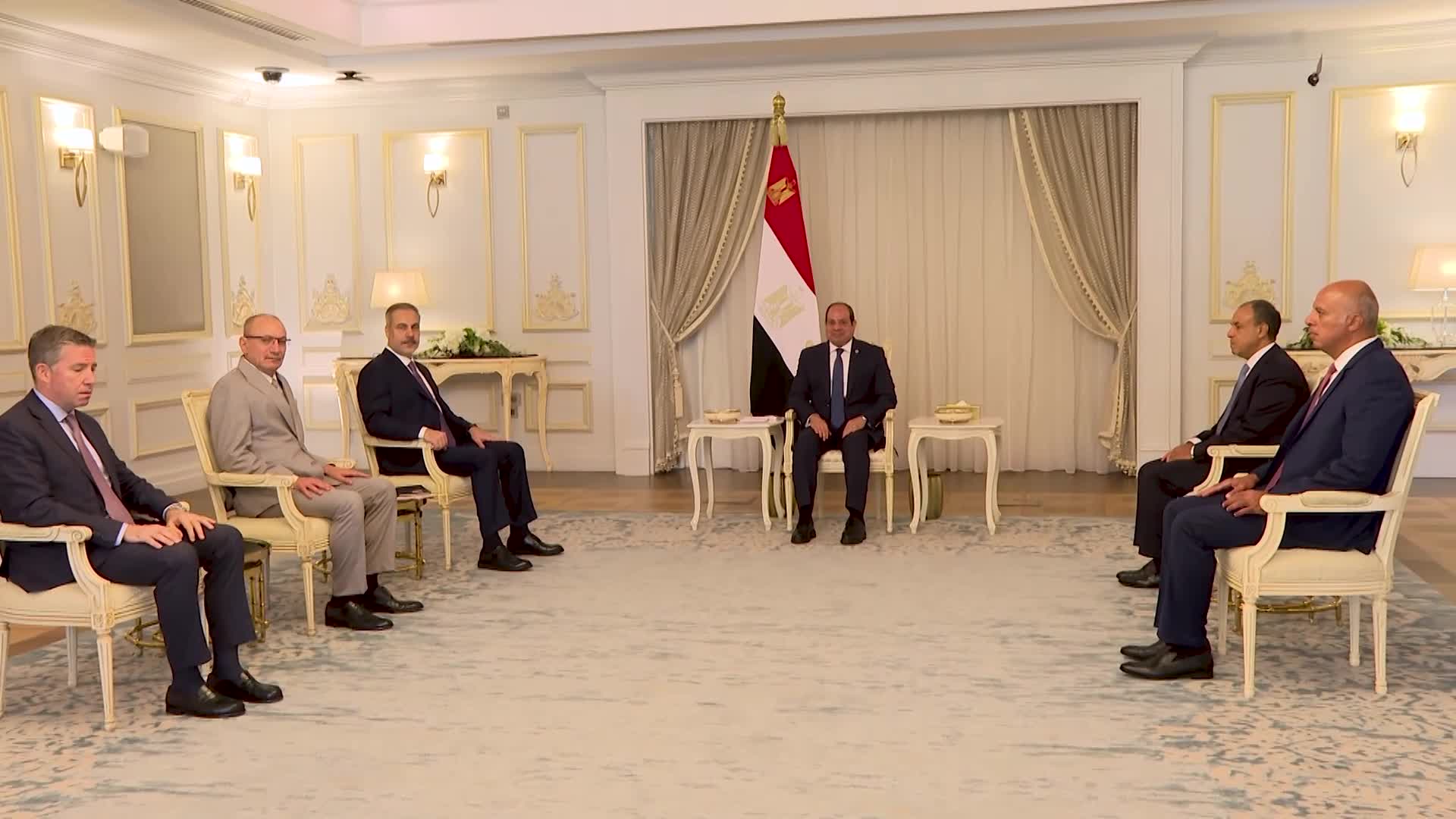Dışişleri Bakanı Fidan, Mısır Cumhurbaşkanı Sisi tarafından kabul edildi