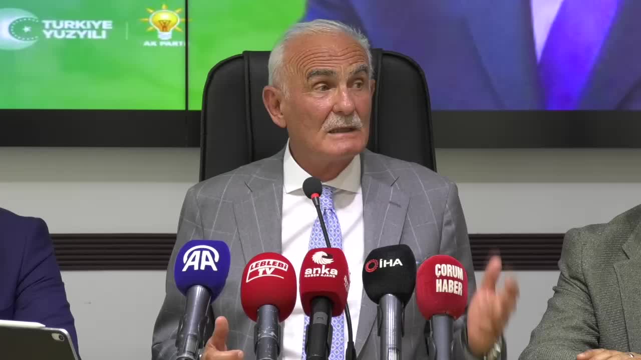 AK Partili Yılmaz, Çorum'da işçi alımlarında torpil yapıldığı iddialarıyla ilgili konuştu: “Ne arar torpil, ne torpili? İşe alınan çocuklar da muhtaç"