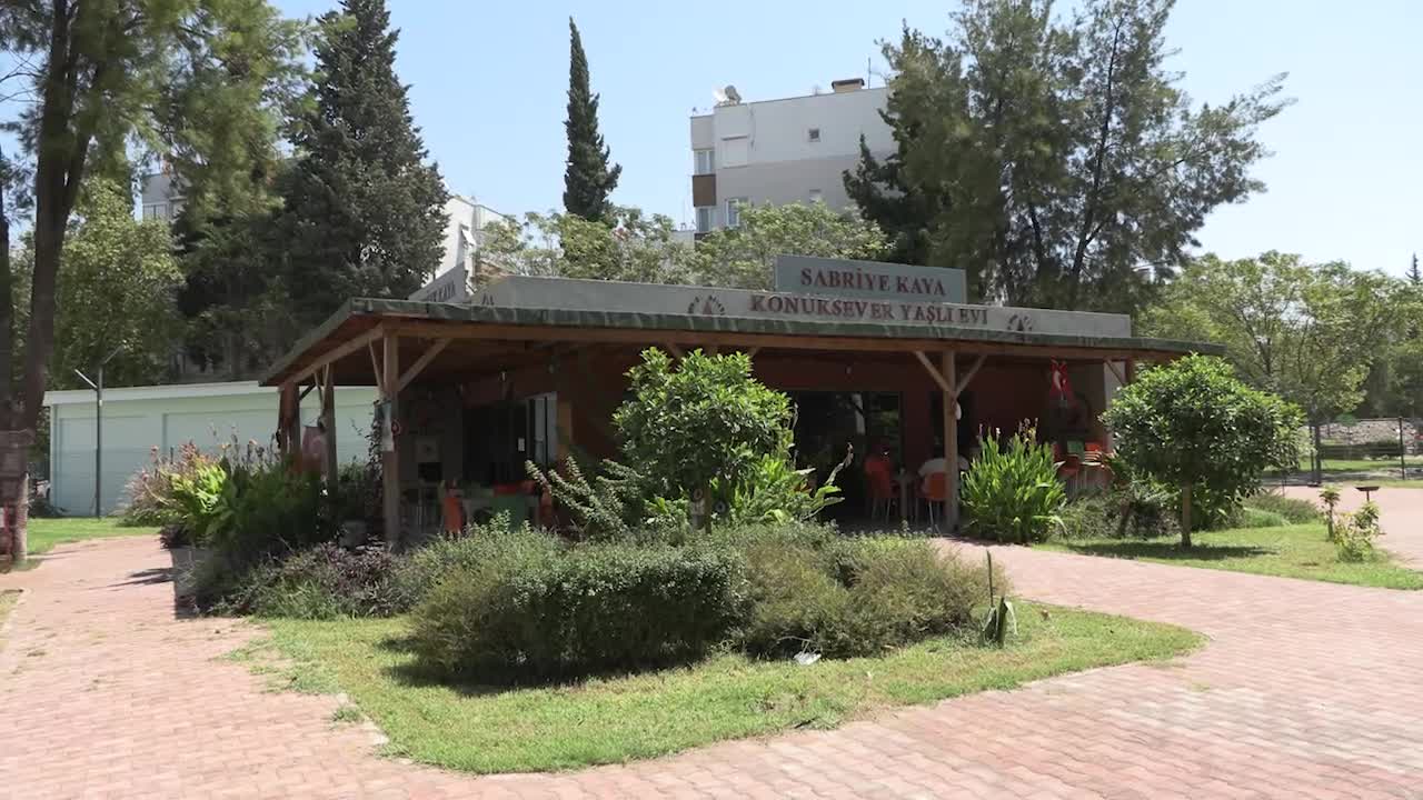 Muratpaşa Belediyesi, Konuksever Yaşlı Evi’nde çalışmalarını aralıksız sürdürüyor